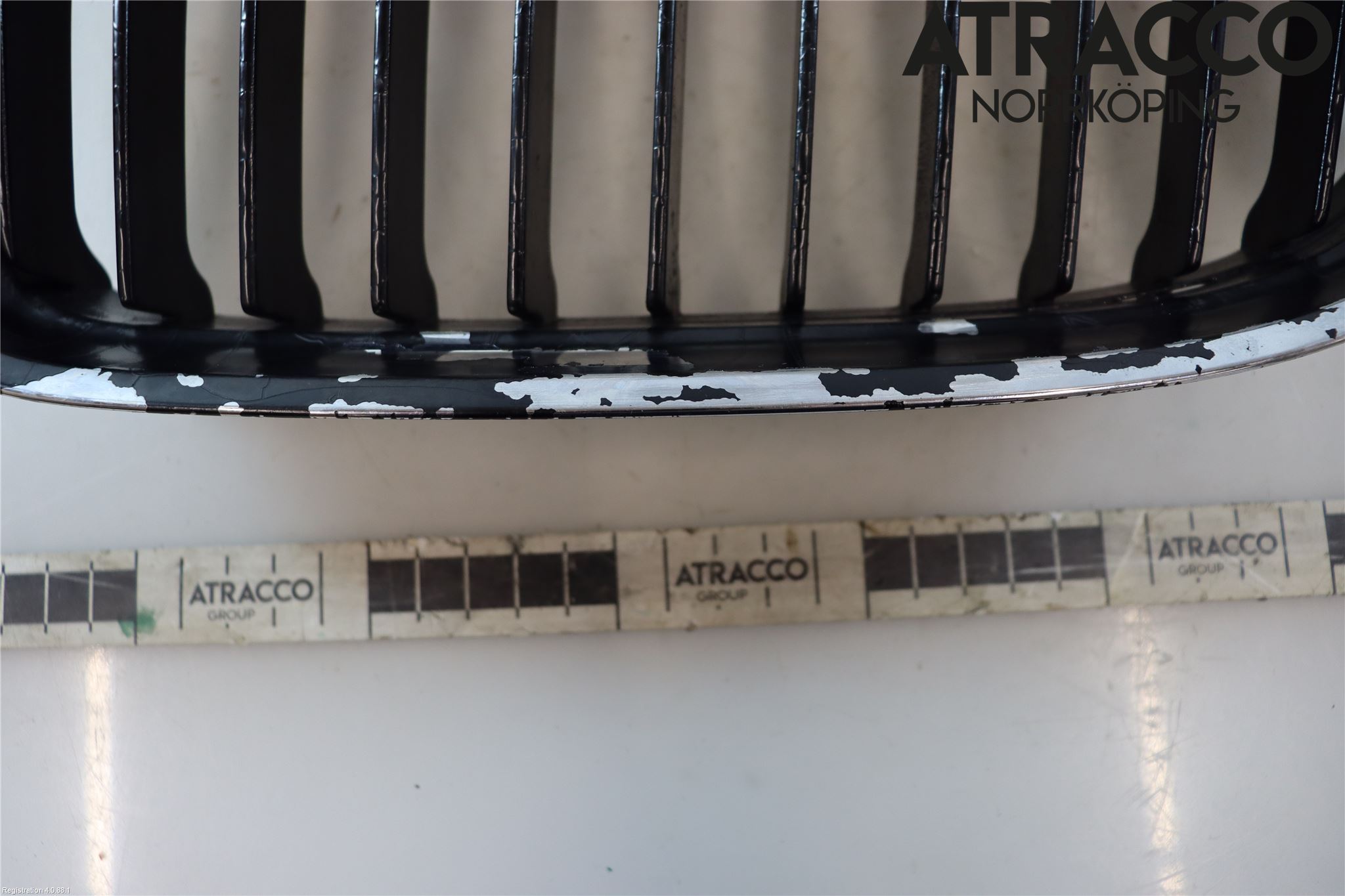 BMW 3 E90/91 SED/TOU 05-12 Grilldel Vänster