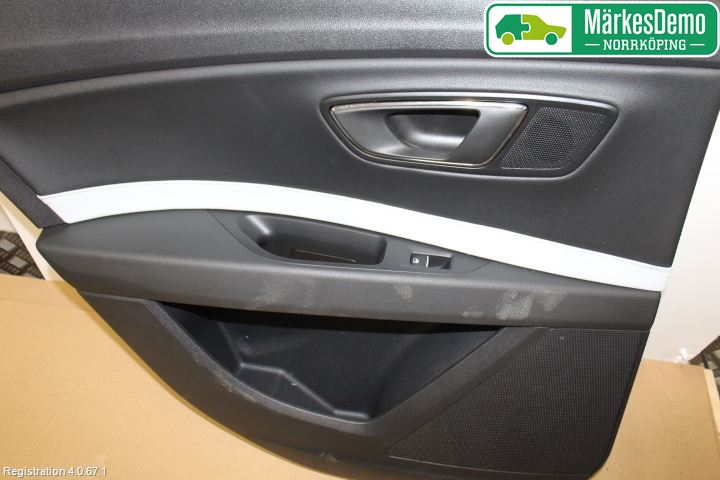 Seat LEON 13-20 Dörrklädsel Vä