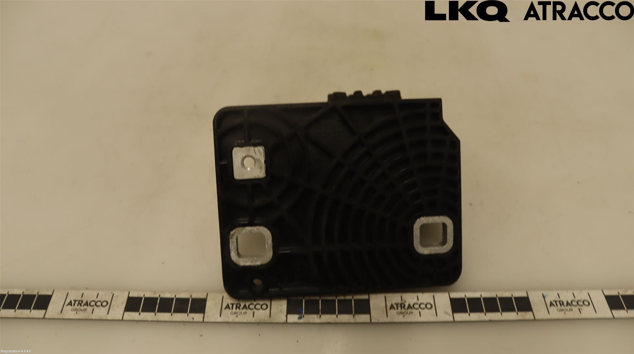 Skoda ENYAQ iV 21- Kylarfäste-Ram-Balk