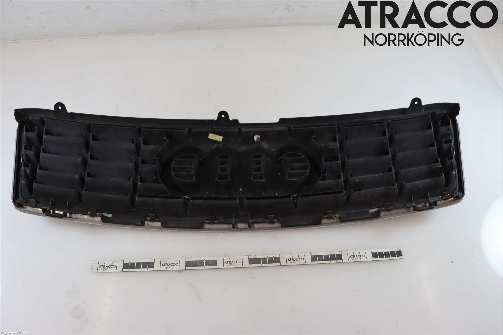 Audi A4/S4 01-05 Grill Komp