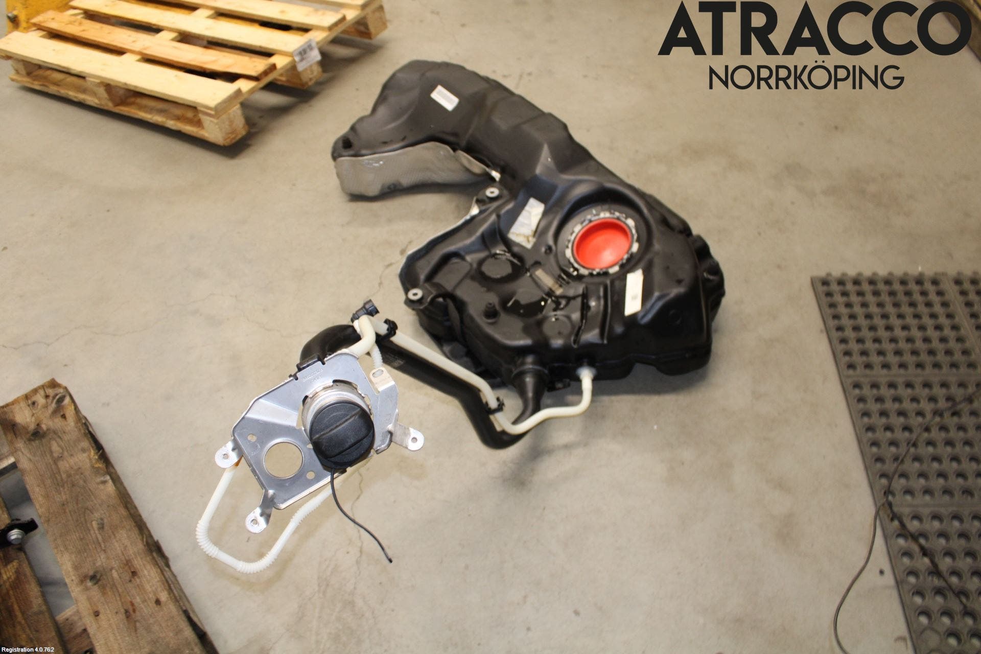 Audi A5 17- Bränsletank Insprutning