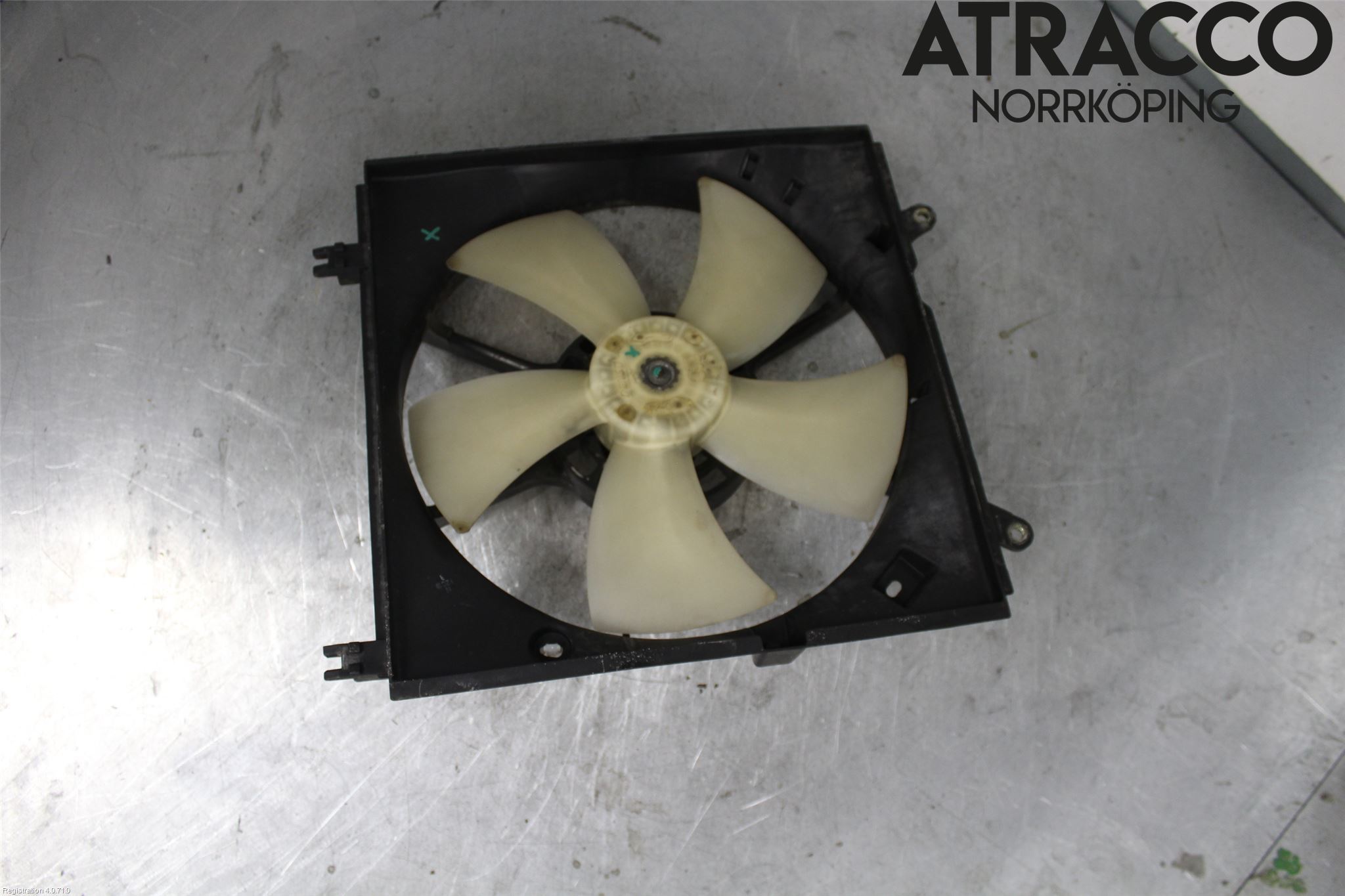 Toyota RAV 4 00-06 Kylfläkt El