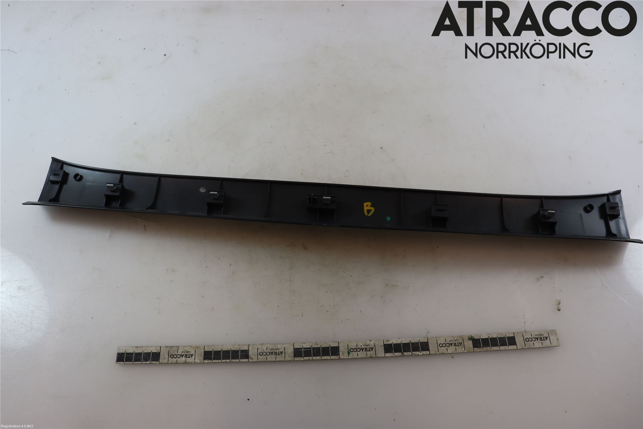 Volkswagen VW GOLF V 04-09 Inredning Bakstam