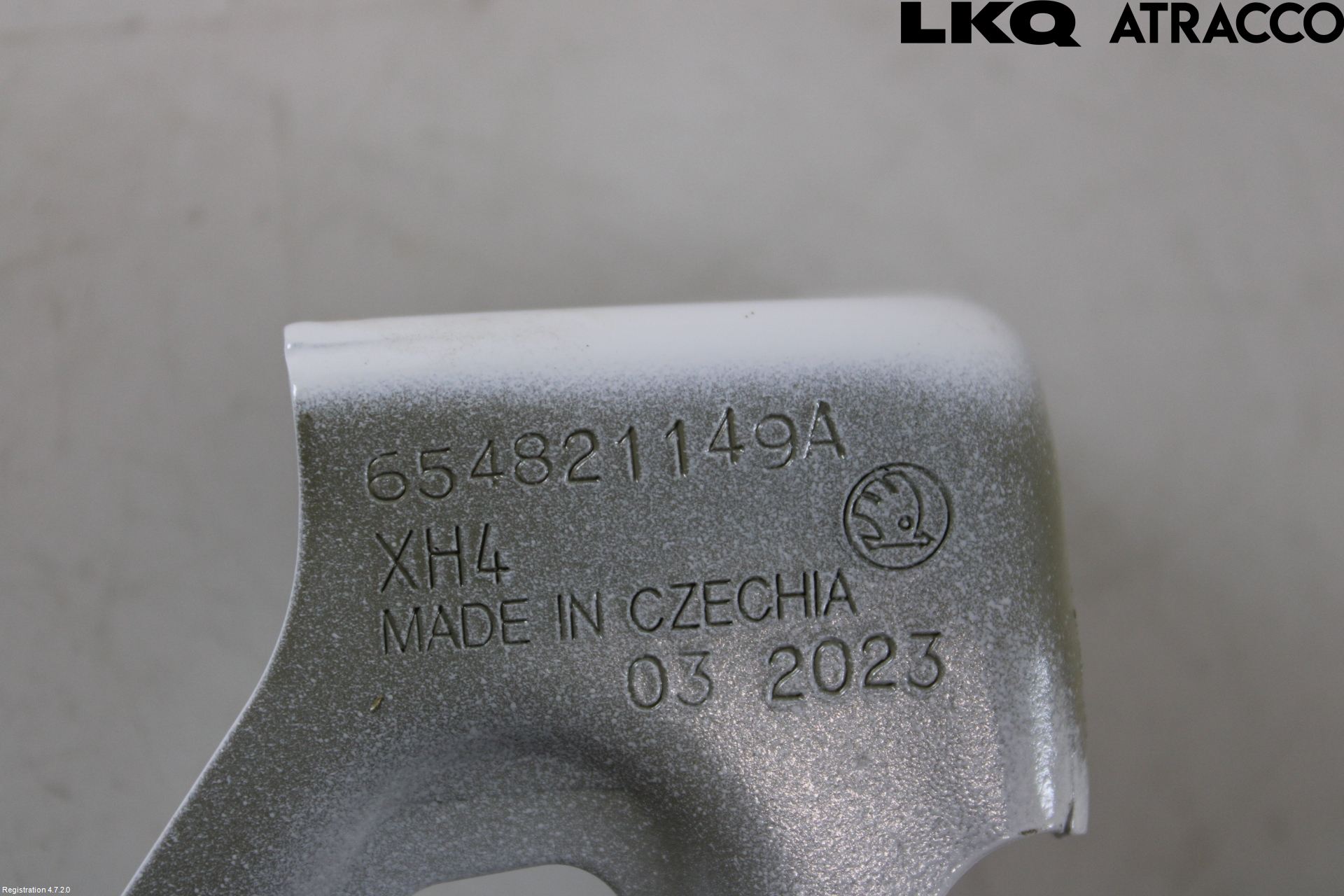 Skoda SCALA 19- Skärmfäste Fram Vä