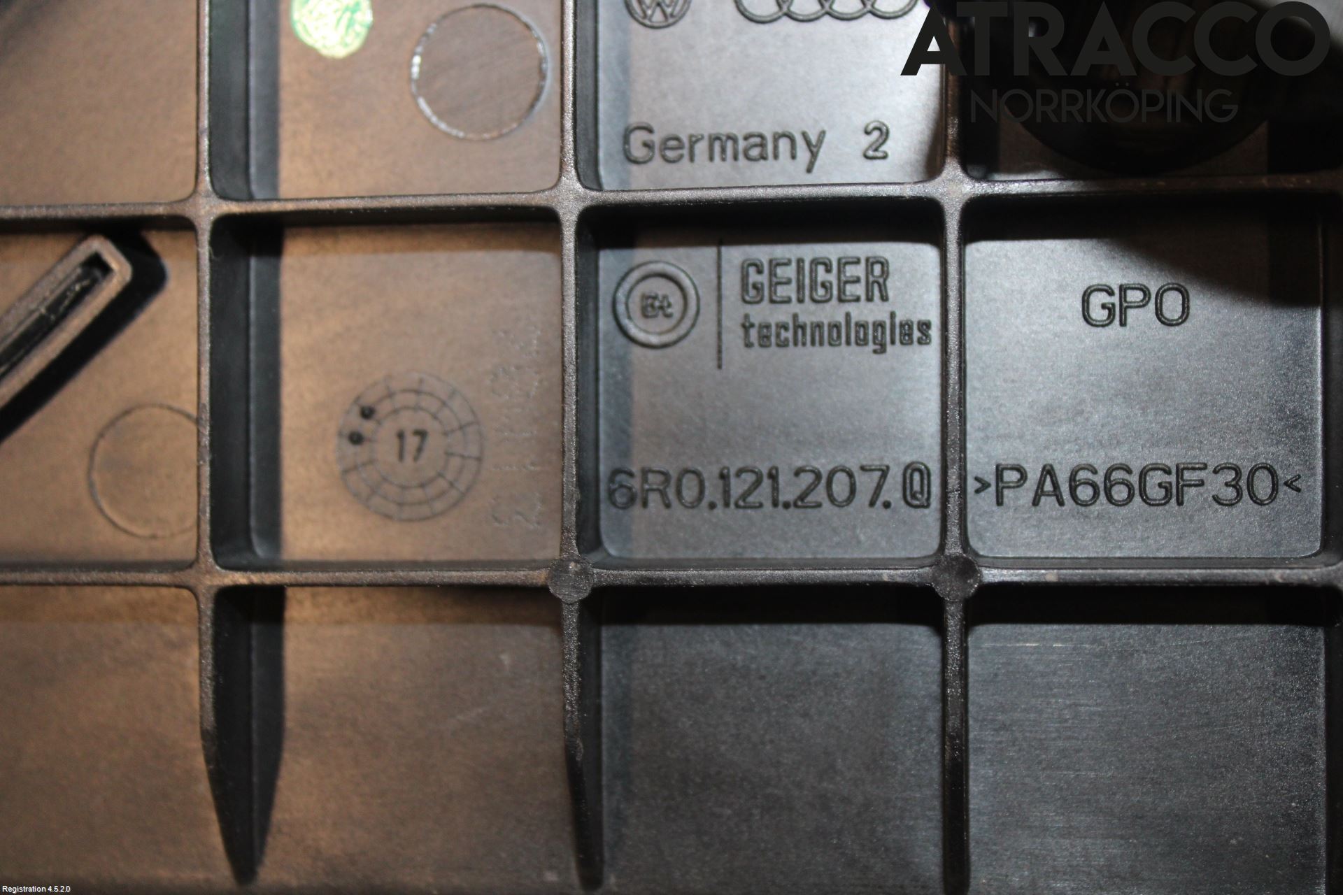 Volkswagen VW POLO 10-17 Kylfläkt El