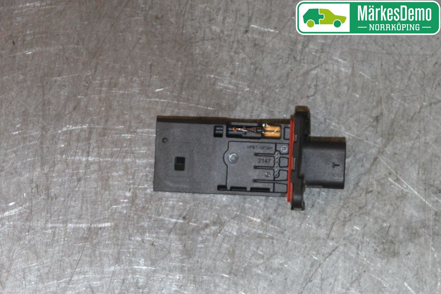 BMW 3 F30/F31/F80 12-19 Injluftmassamätare