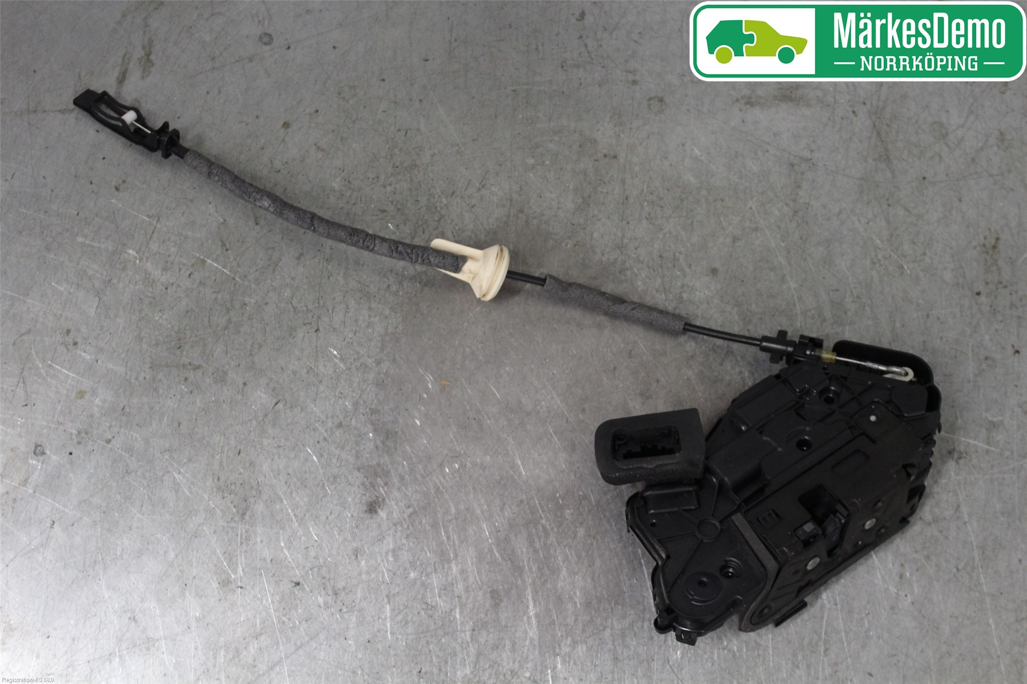 Volkswagen VW GOLF / E-GOLF VII 13-20 Låskista-Dörrlås