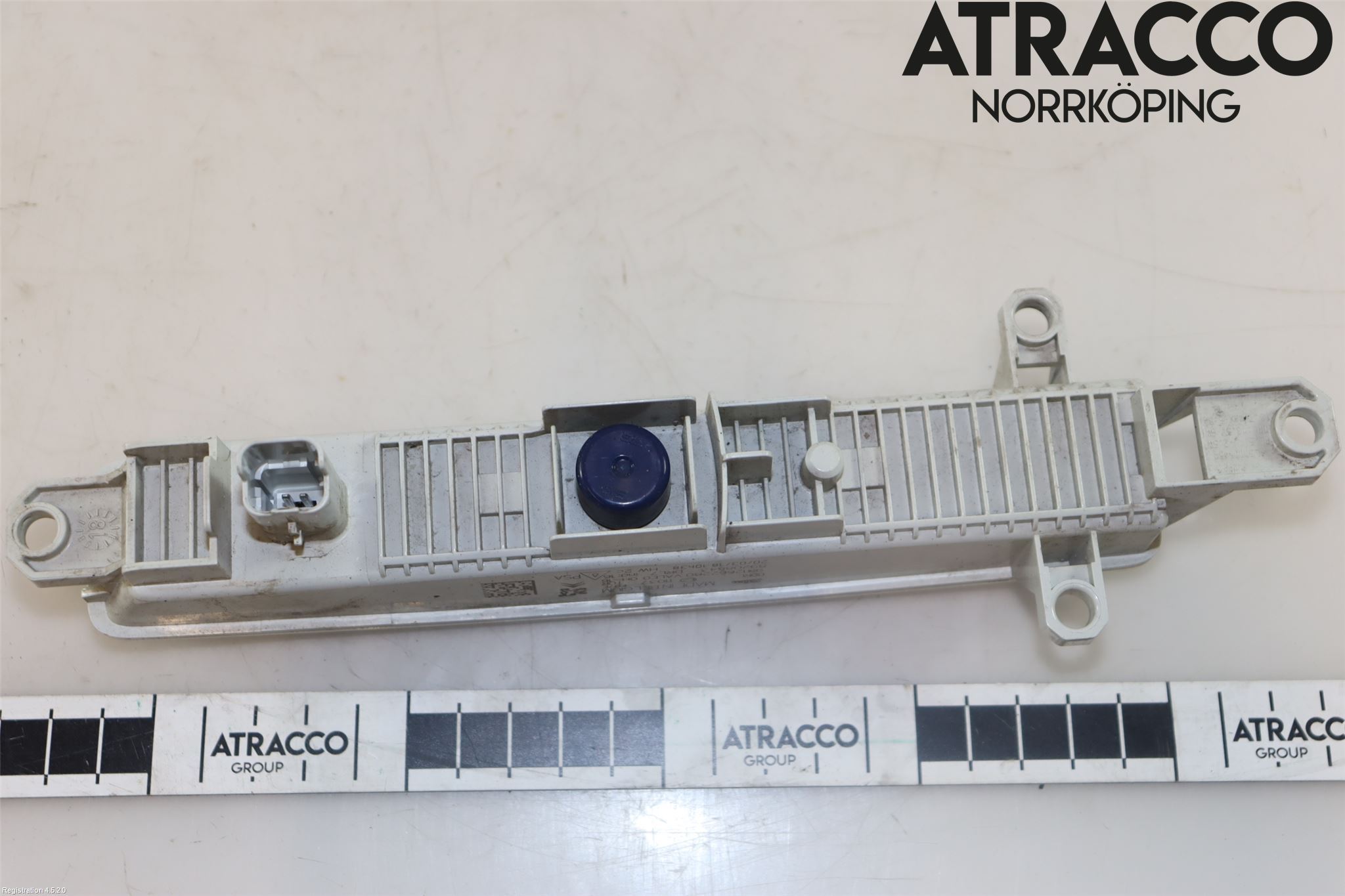 Peugeot PARTNER 16-18 Positionsljus Fram Hö