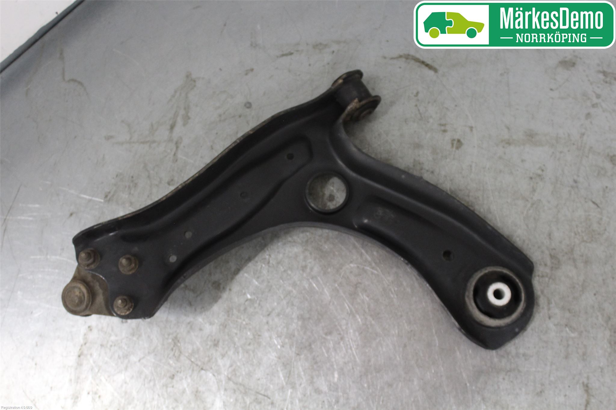 Volkswagen VW POLO 10-17 Bärarm Fram Undre Hö
