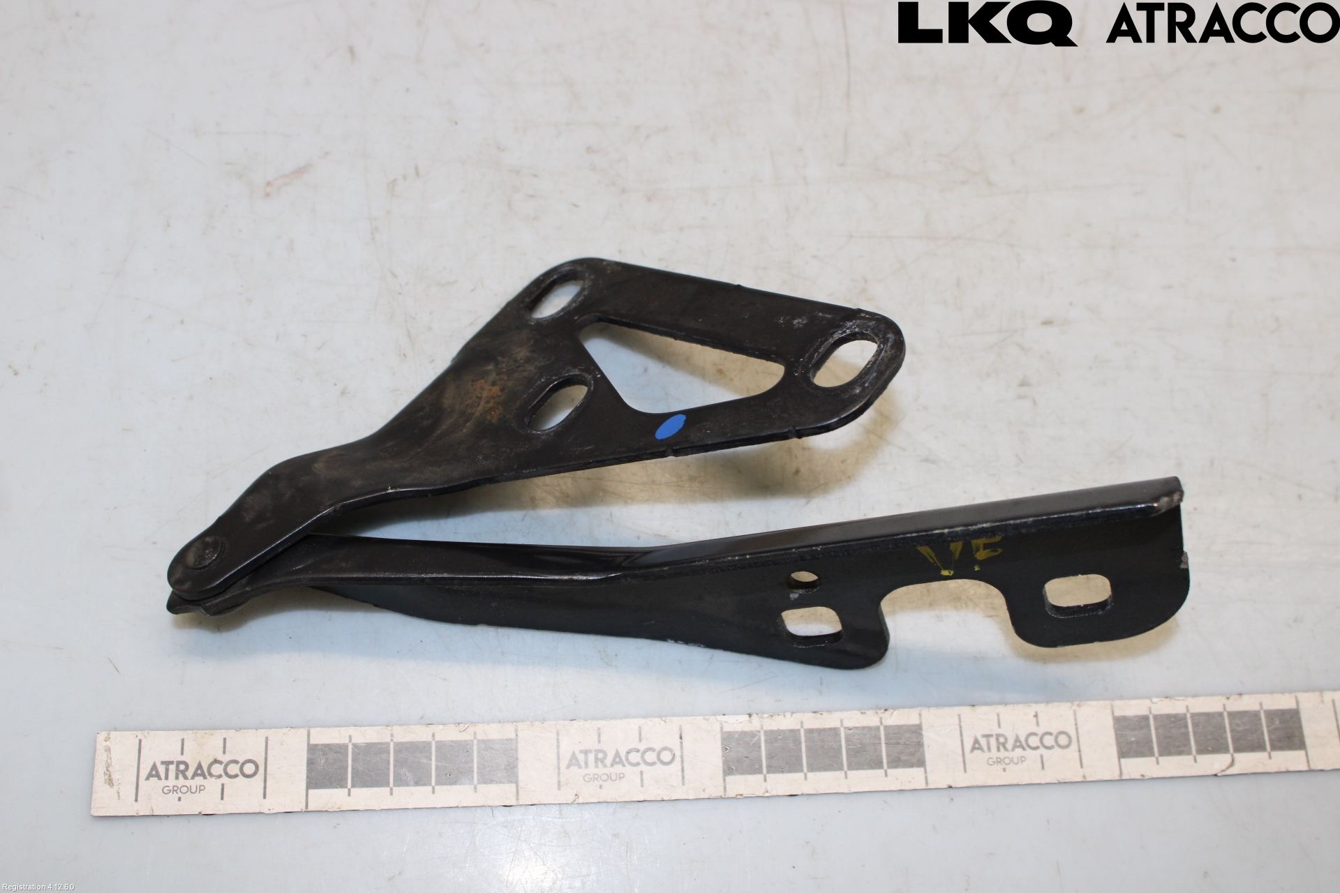 Opel ASTRA H 04-12 Huvgångjärn