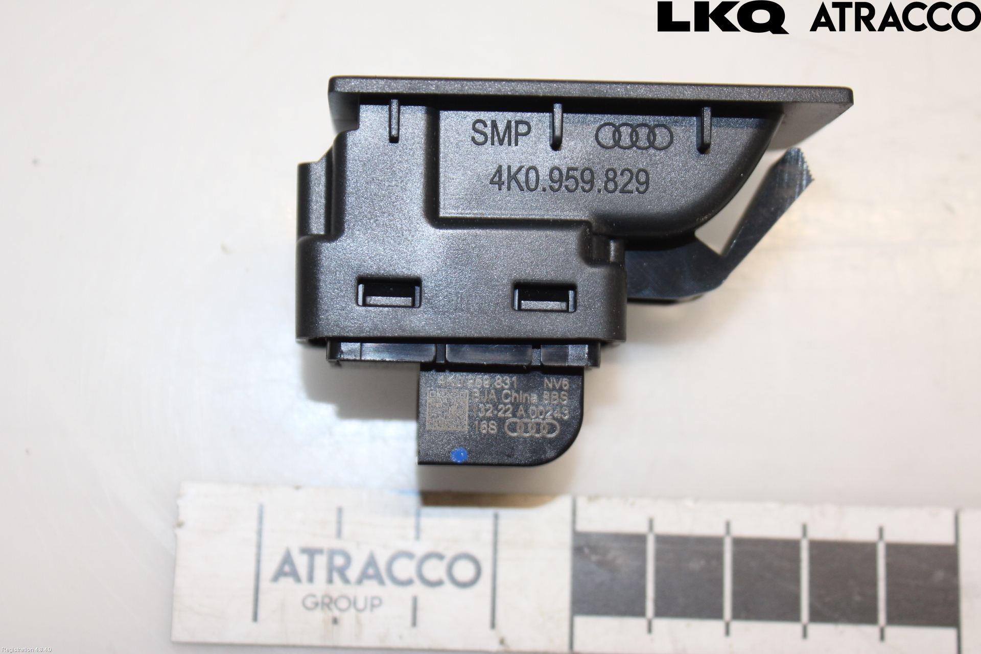 Audi A6 F2/C8 19- Strömställare Baklucka