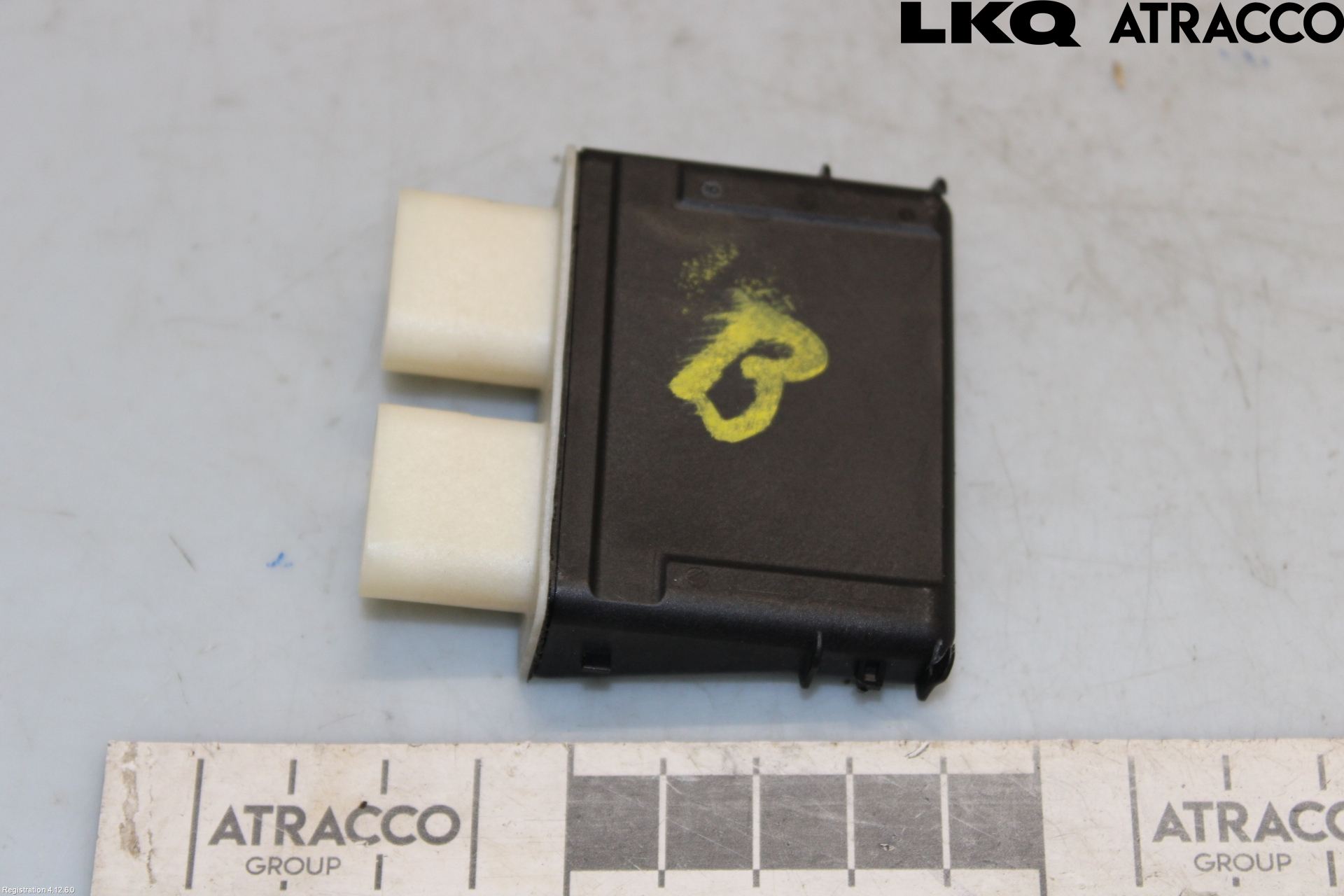 Volkswagen VW PASSAT 24- Styrenhet Baklucka