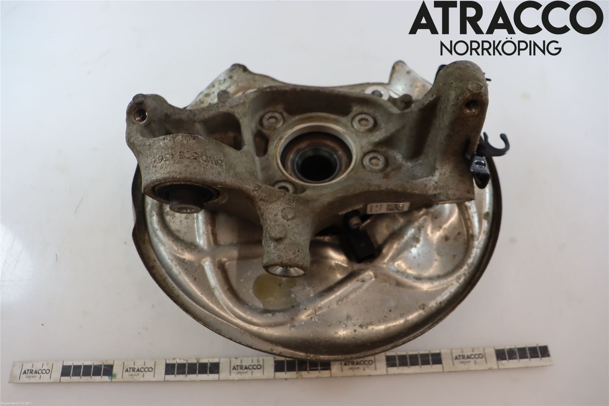 Audi A4/S4 B9 20- Hjullagerhus-Spindel Hö B