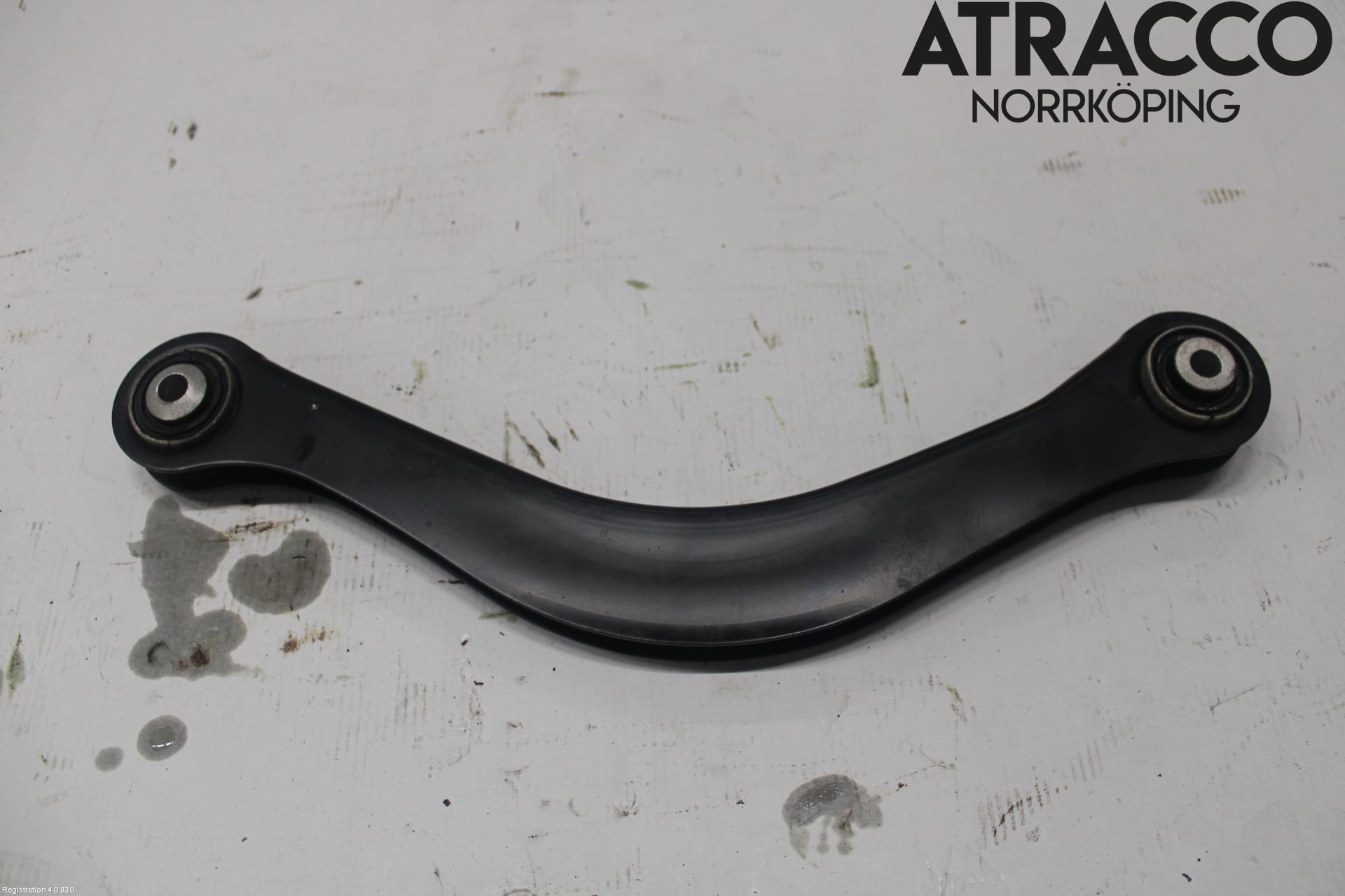 Audi A4/S4 B9 16-19 Bärarm Bak Övre Höger