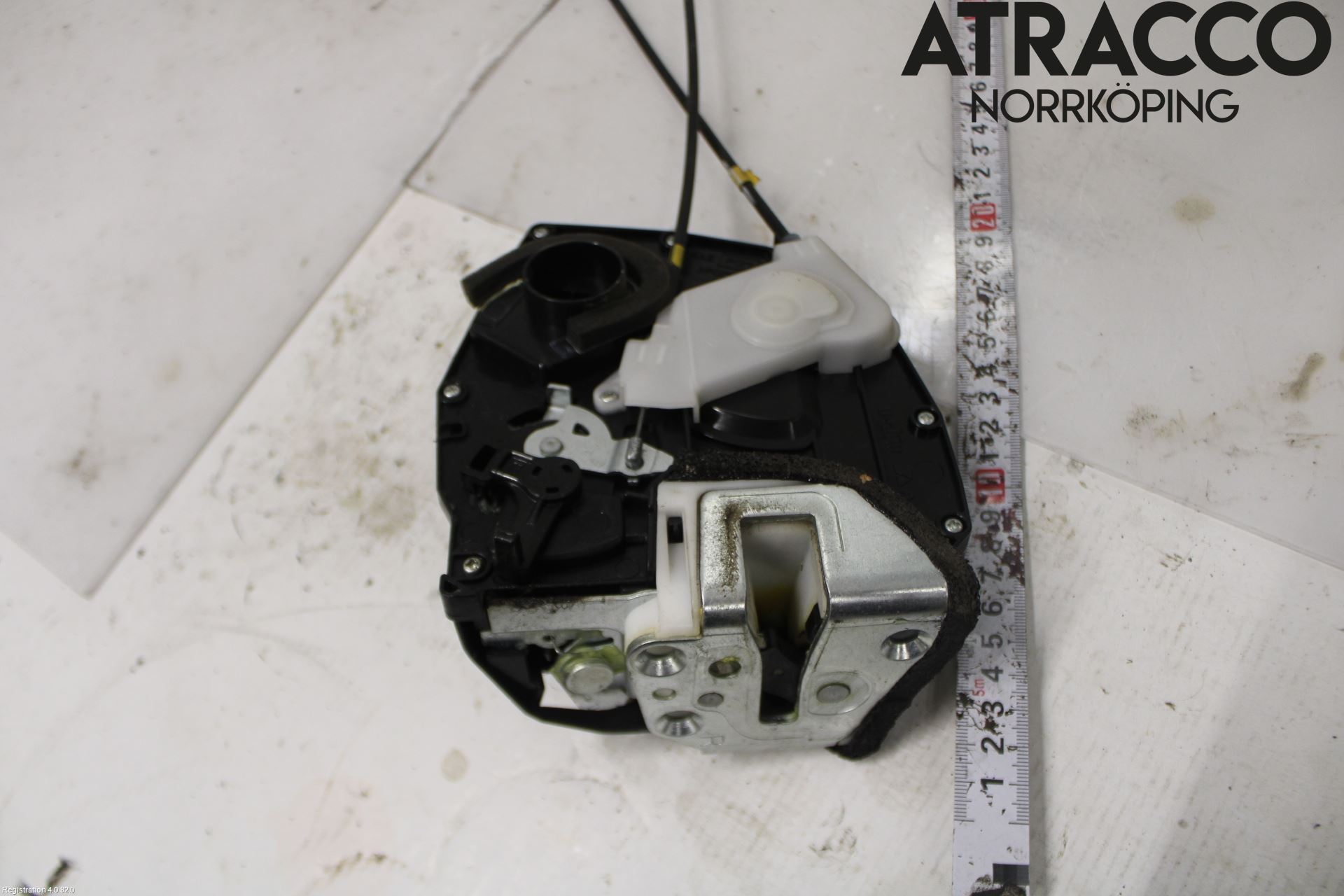 Suzuki SWIFT 05-10 Låskista-Dörrlås