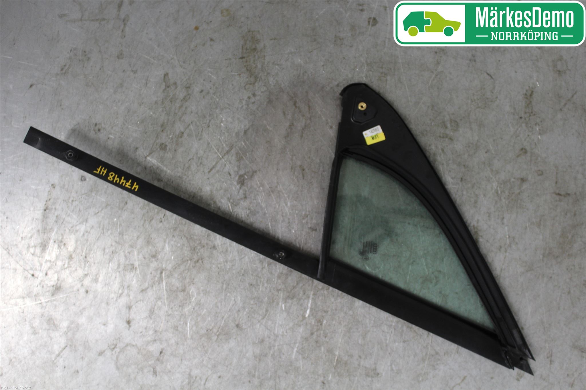 Audi Q7/SQ7 Dörruta Fram Lilla Hö