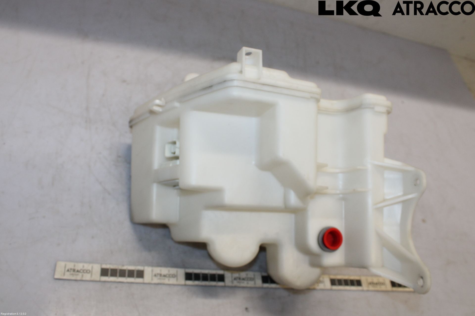 Toyota AURIS 13-19 Spolartank Vindruta-Strål