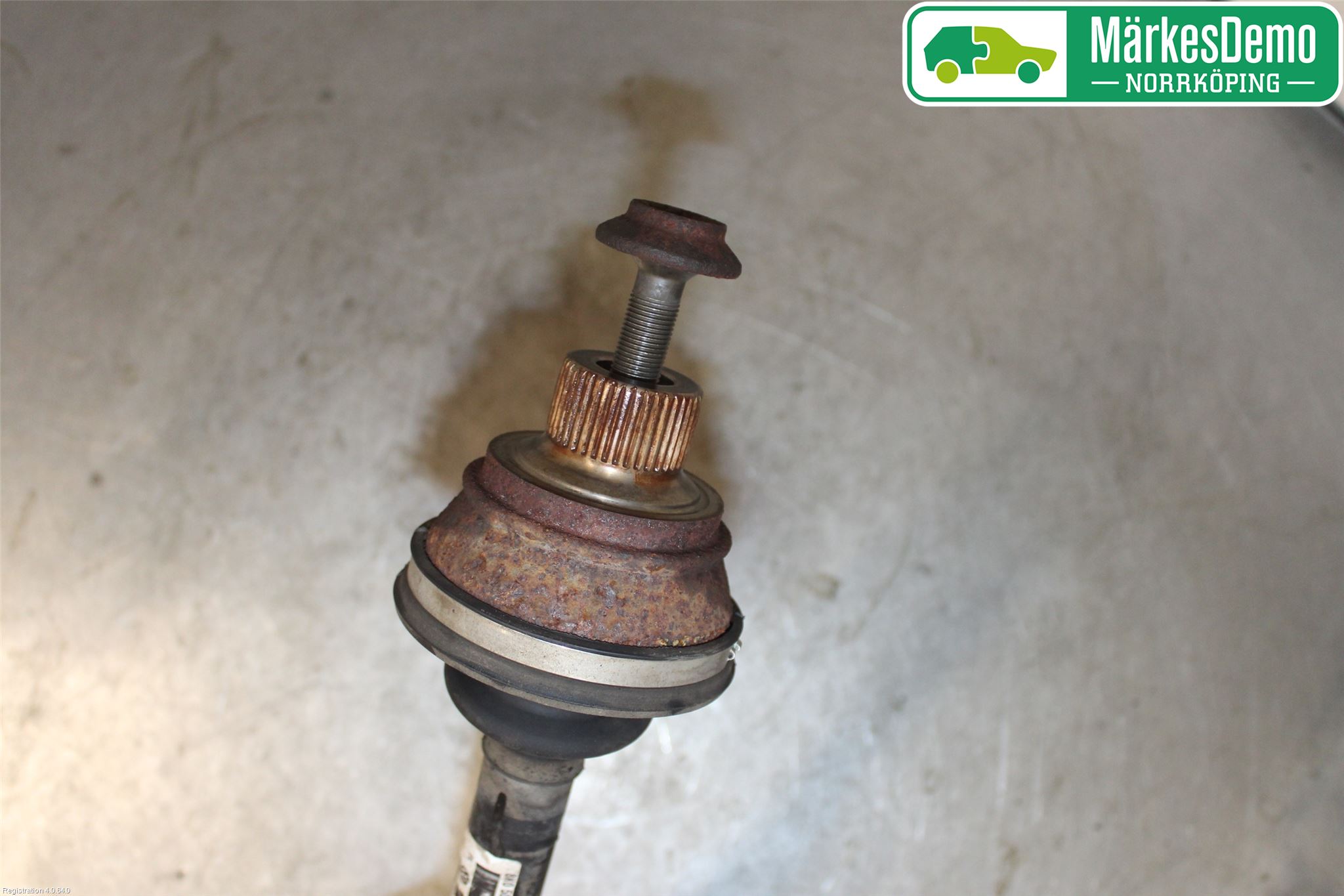 Audi A4/S4 08-11 Drivaxel Bak Vänster