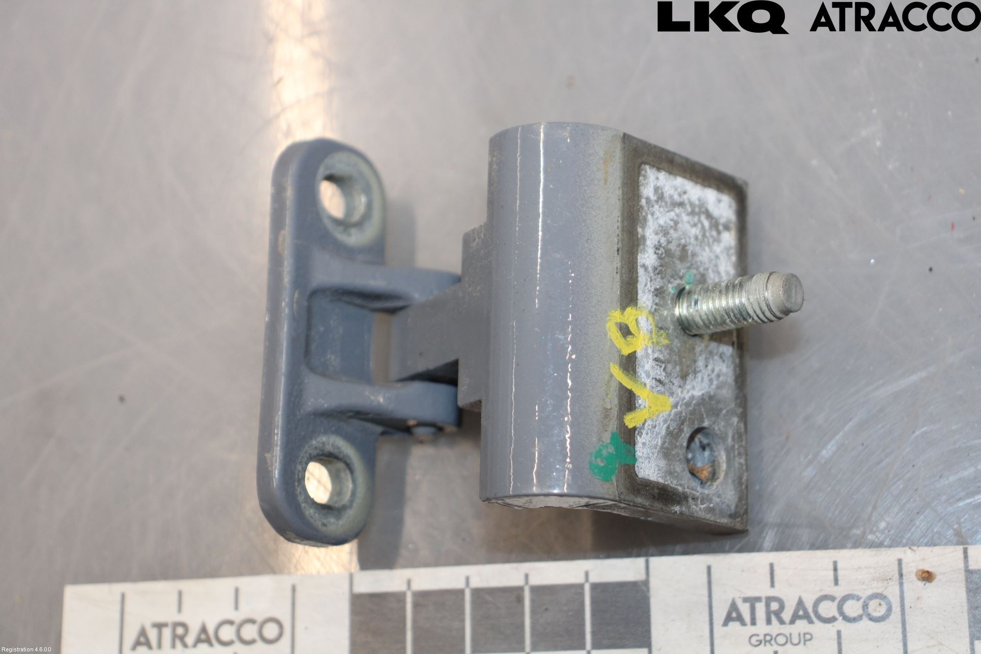 Volkswagen VW ID.4 21- Bakluckegångjärn Vä