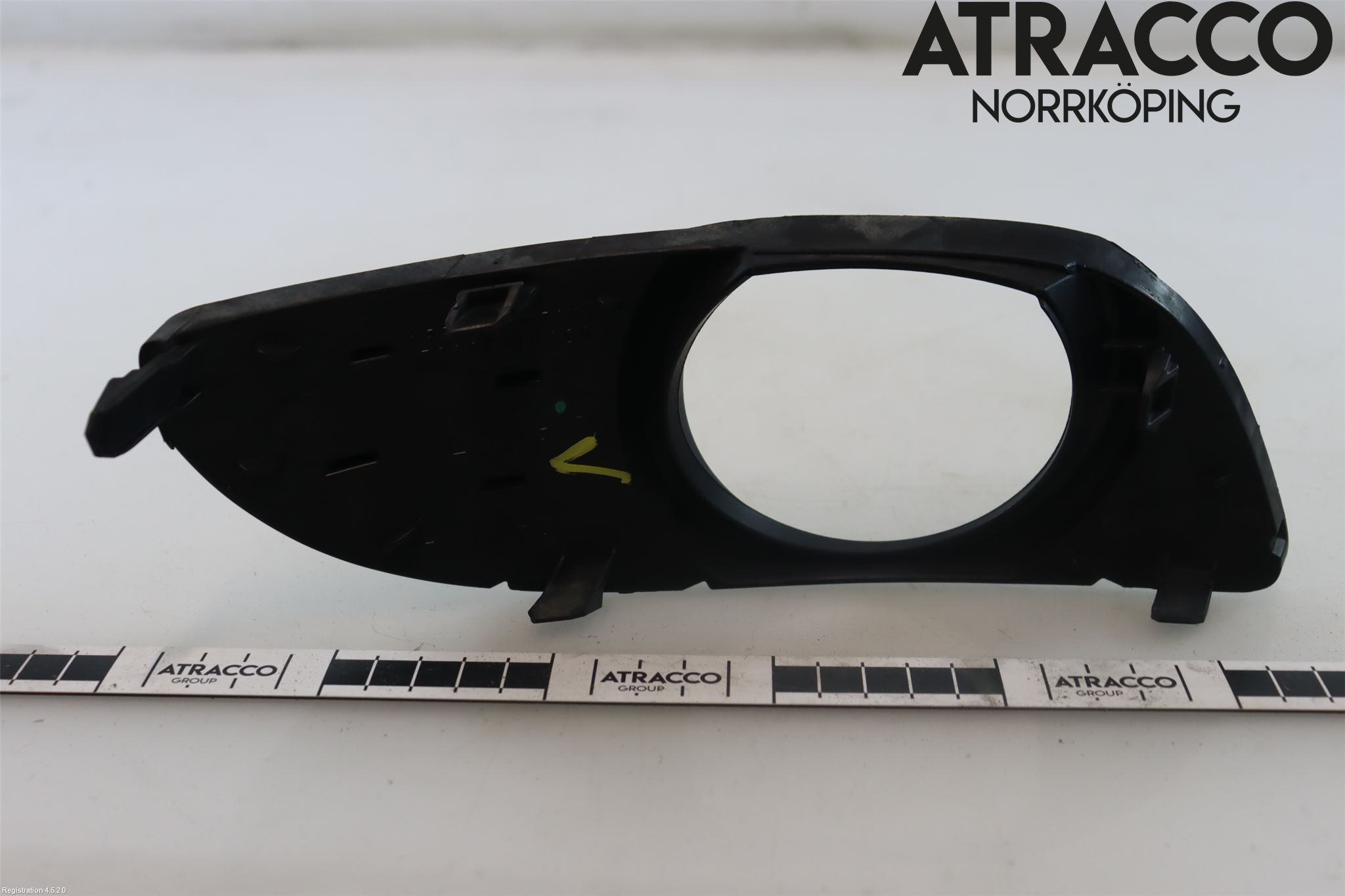 Toyota YARIS P1 03-05 Dimljussarg Fram