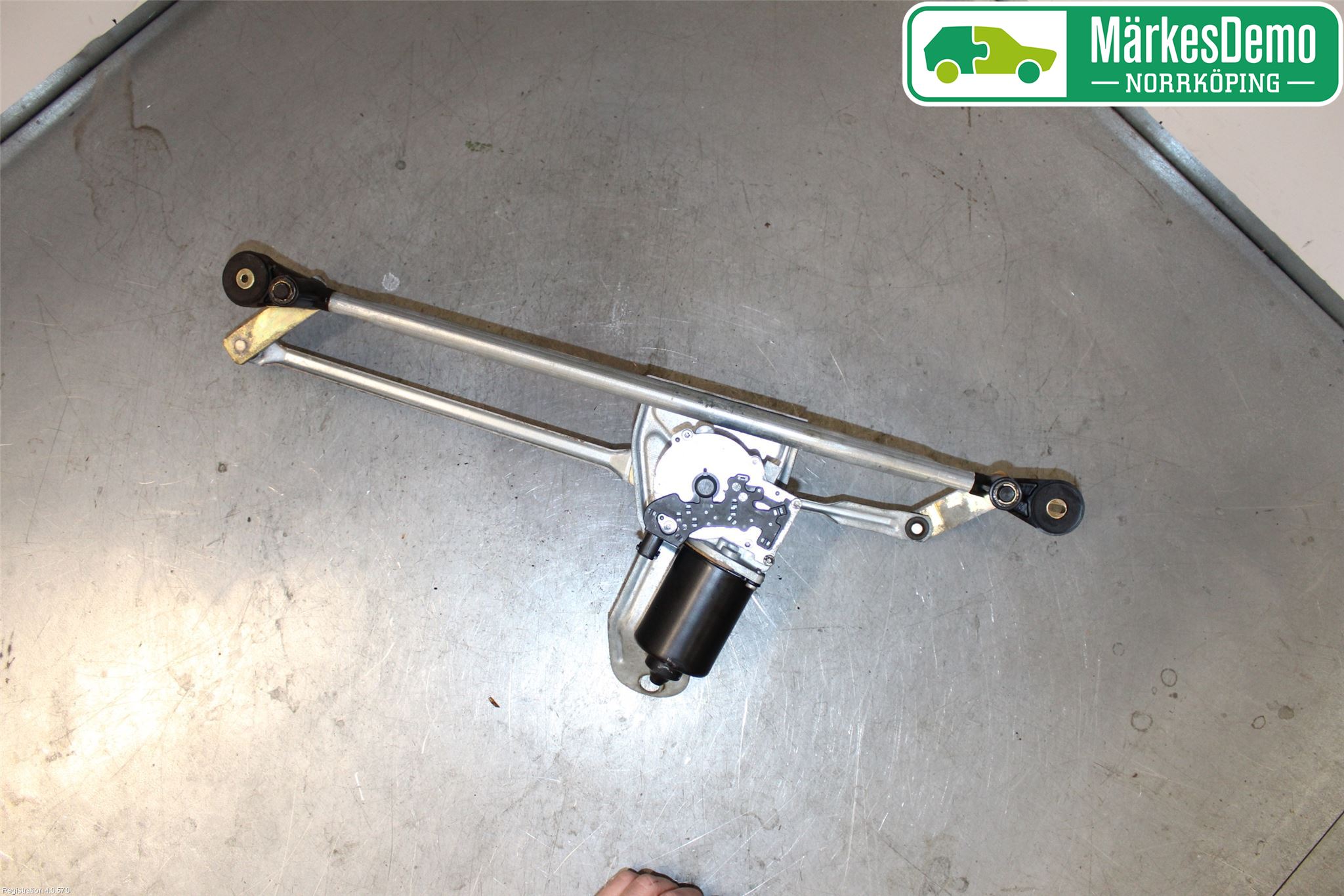 BMW X5 E53     99-06 Torkarmekanism Vindruta