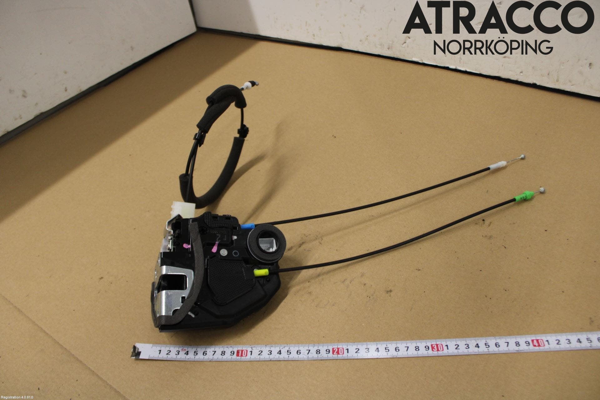 Toyota C-HR 16-23 Låskista-Dörrlås