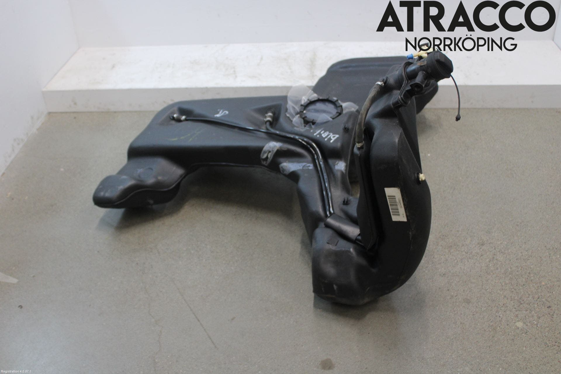 Audi A4/S4 99B-00 Bränsletank Insprutning