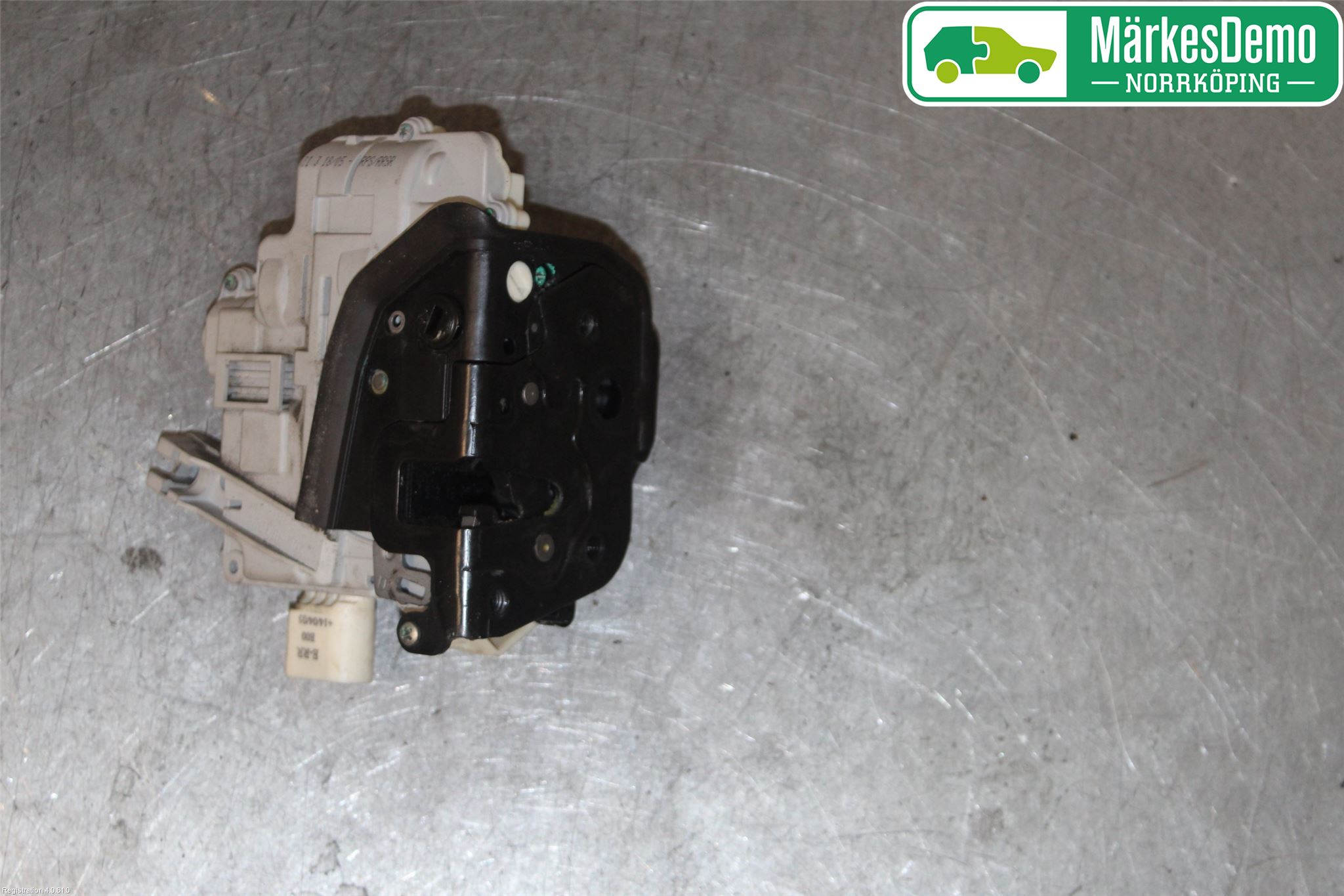 Audi A4/S4 05-07 Låskista-Dörrlås