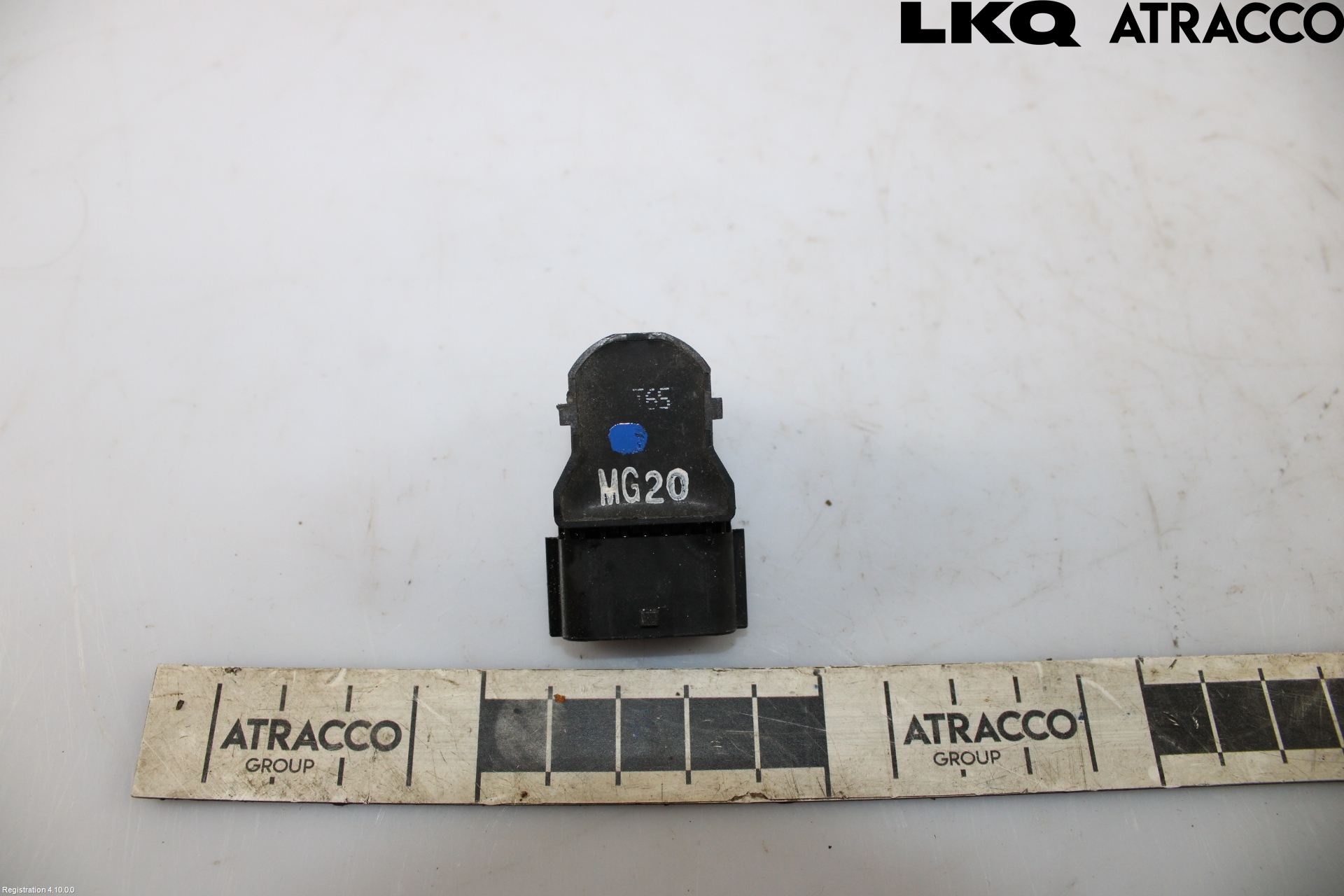 Hyundai i40 08-15 Parkeringshjälp Frontsensor