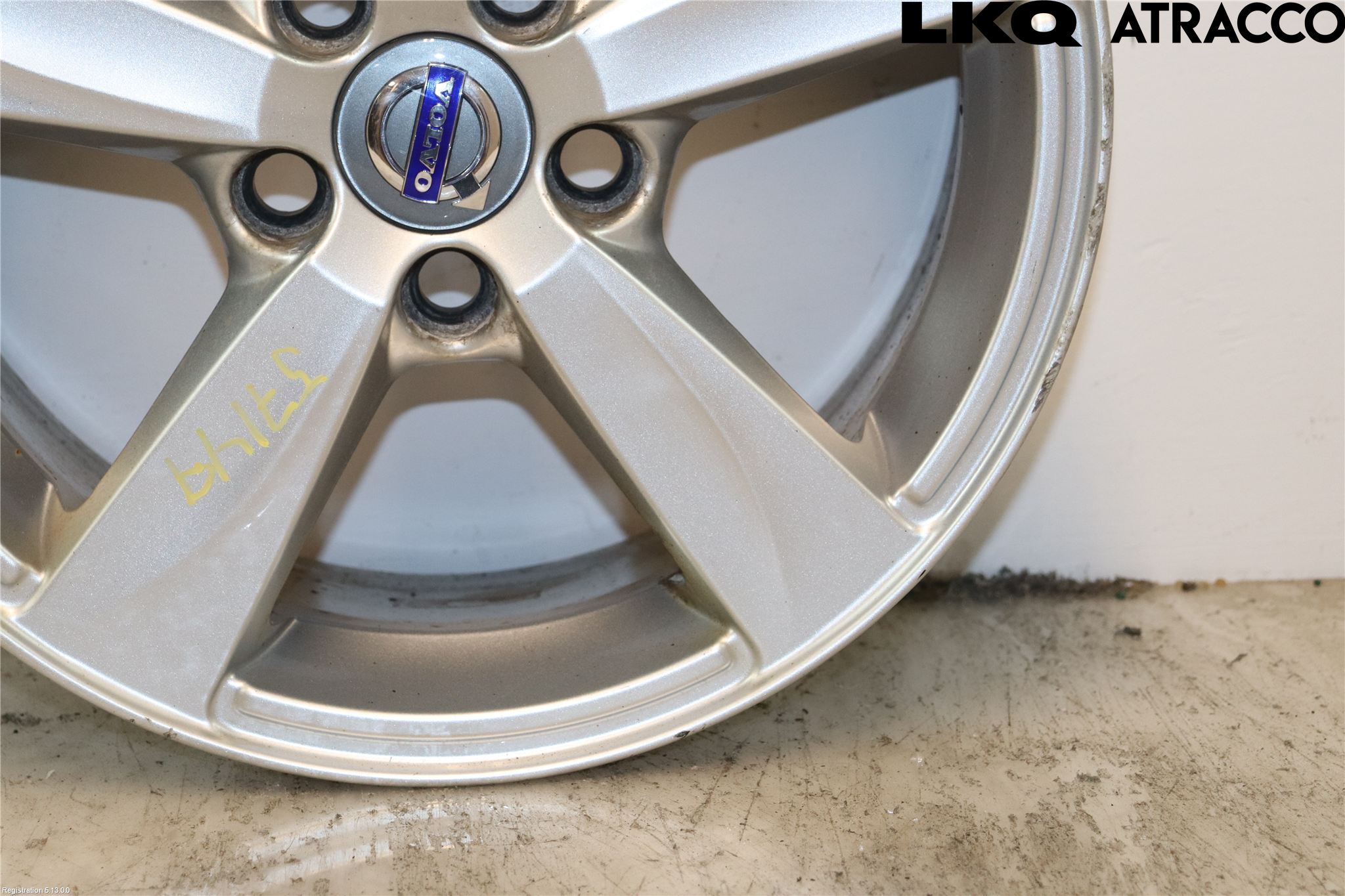 Volvo V40 12-19 Fälg Aluminium