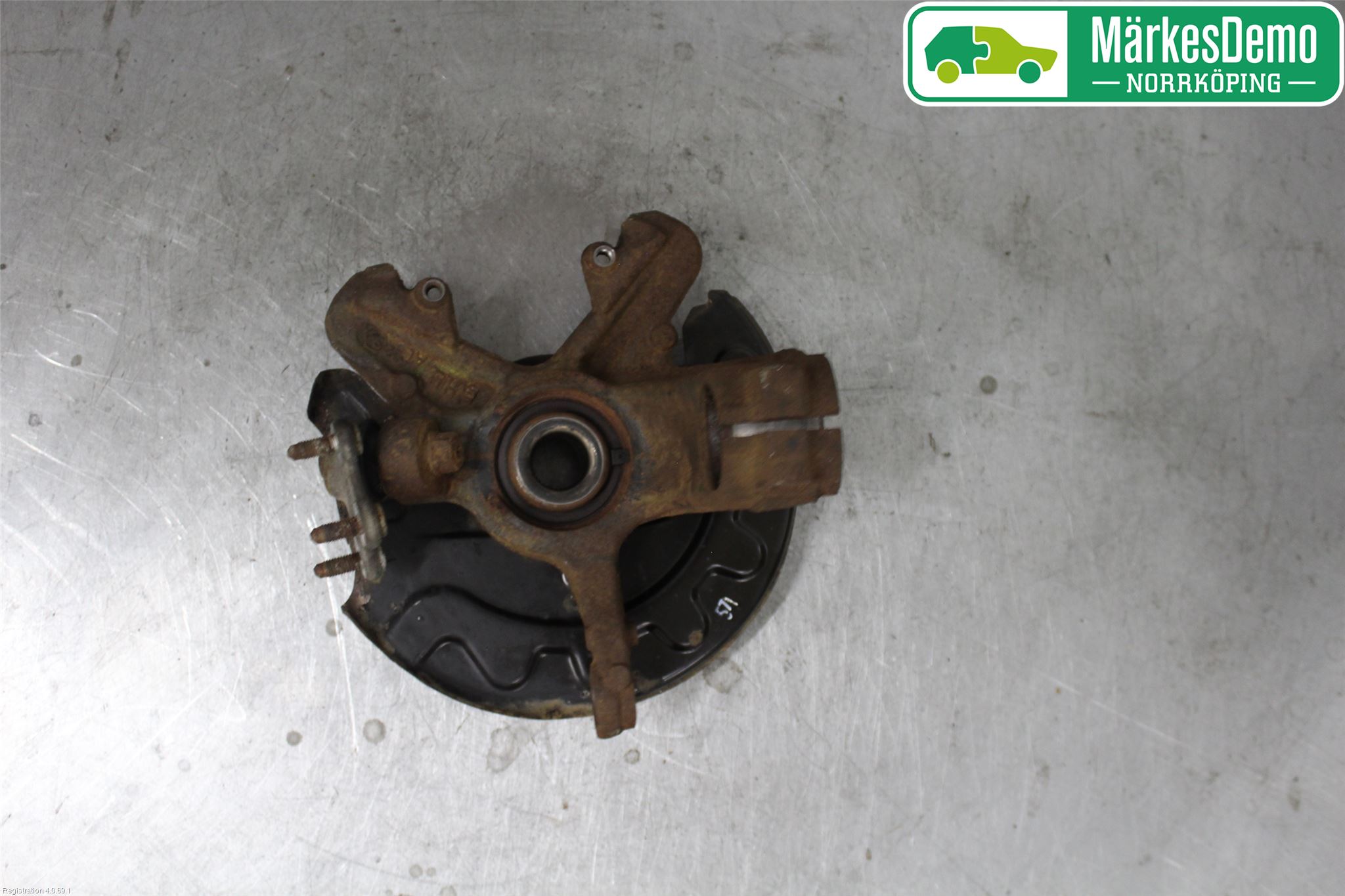 Audi A1/S1 11-18 Styrspindel Lagerhus Hö