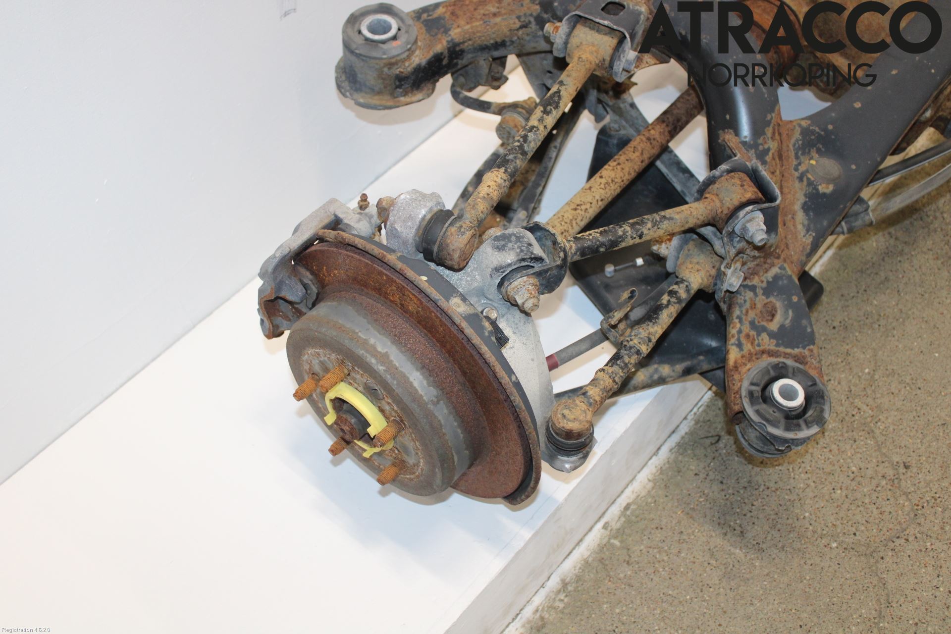 Toyota CROWN Bakaxel