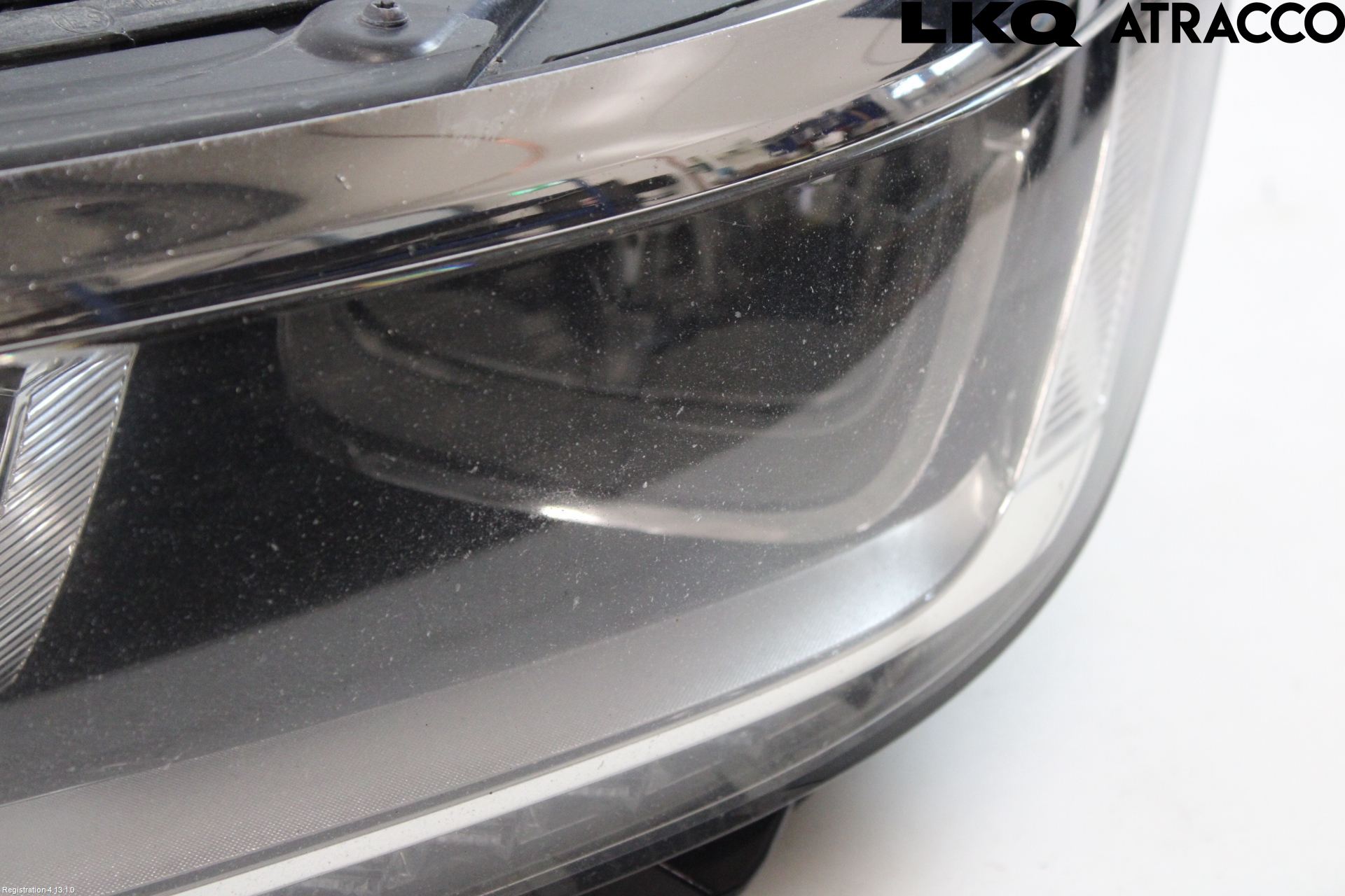 Volkswagen VW PASSAT 15-19 Strålkastare Vänster