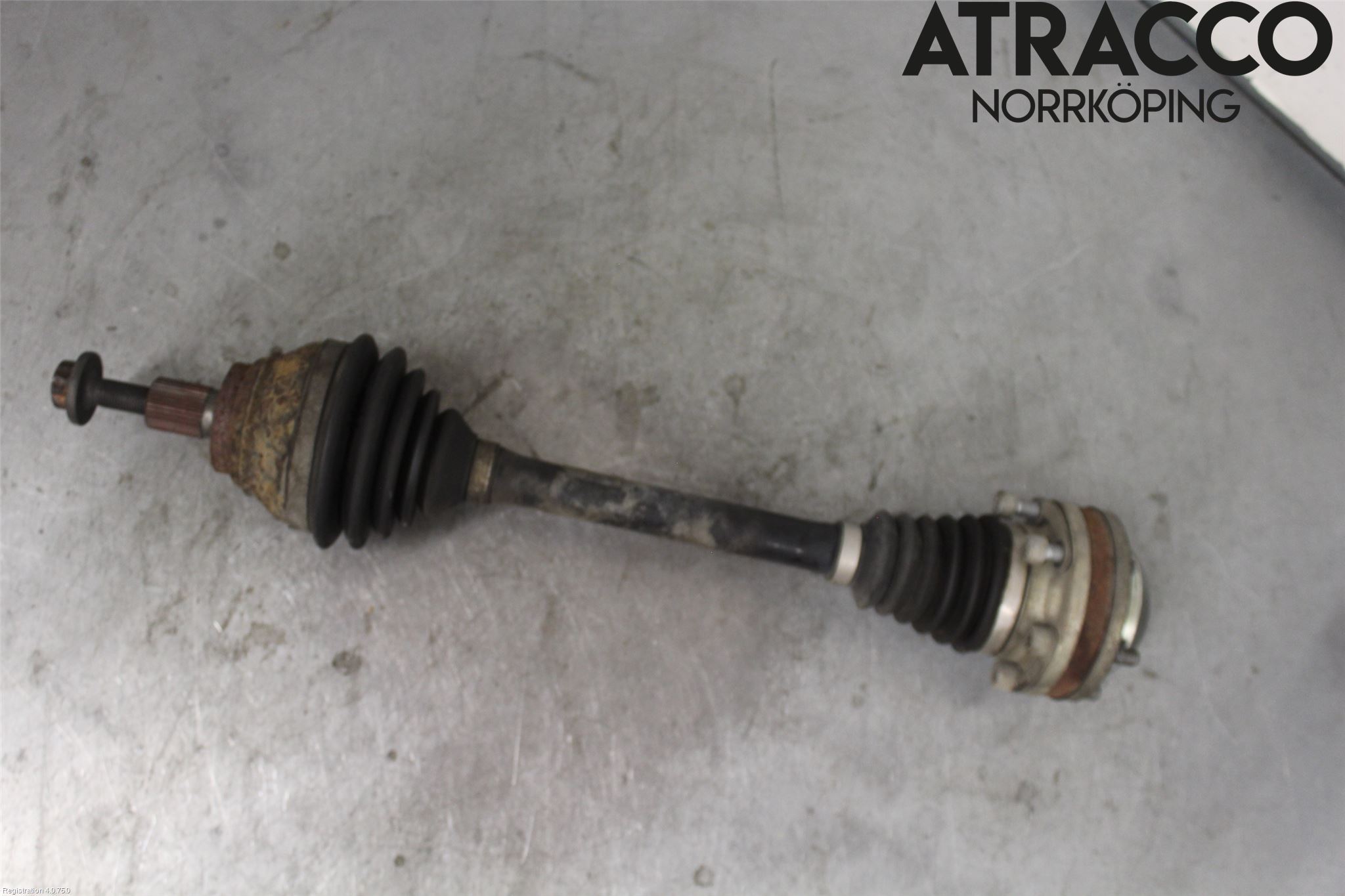 Volkswagen VW PASSAT 05-11 Drivaxel Fram Vänster