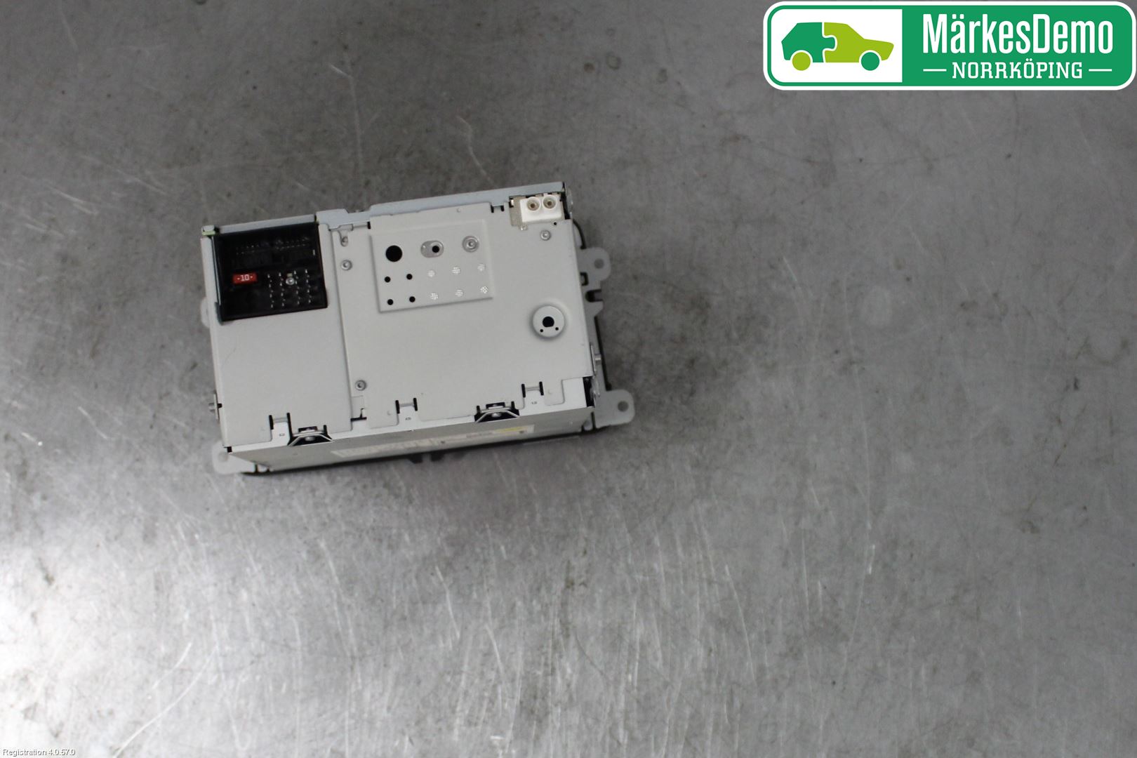 Volkswagen VW CADDY      04-10 Cd Radio - Multimediapanel