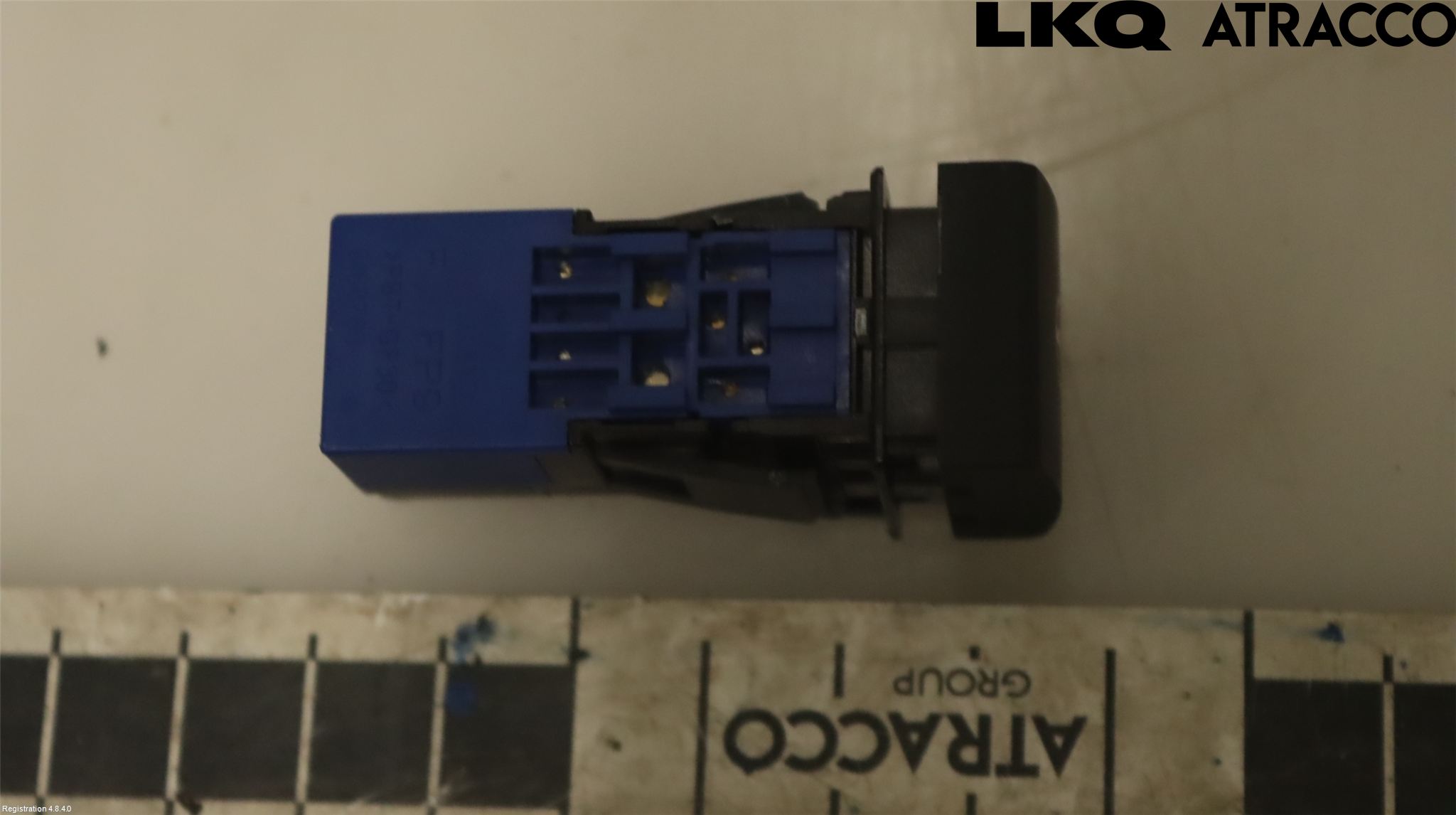 Toyota COROLLA 19- Strömställare Övrigt