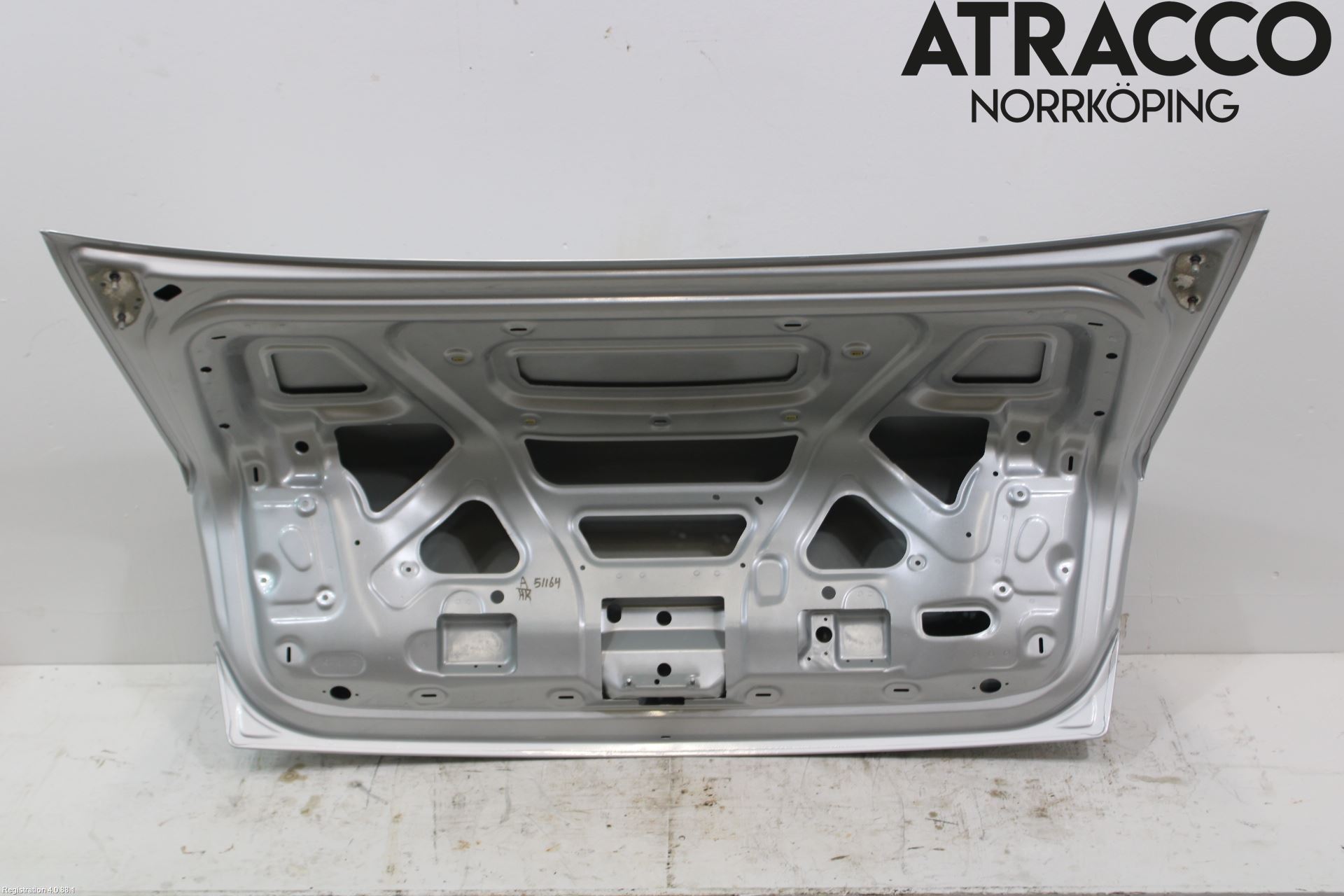 Audi A8/S8 4E  02-09 Baklucka (Ej Med Ruta)