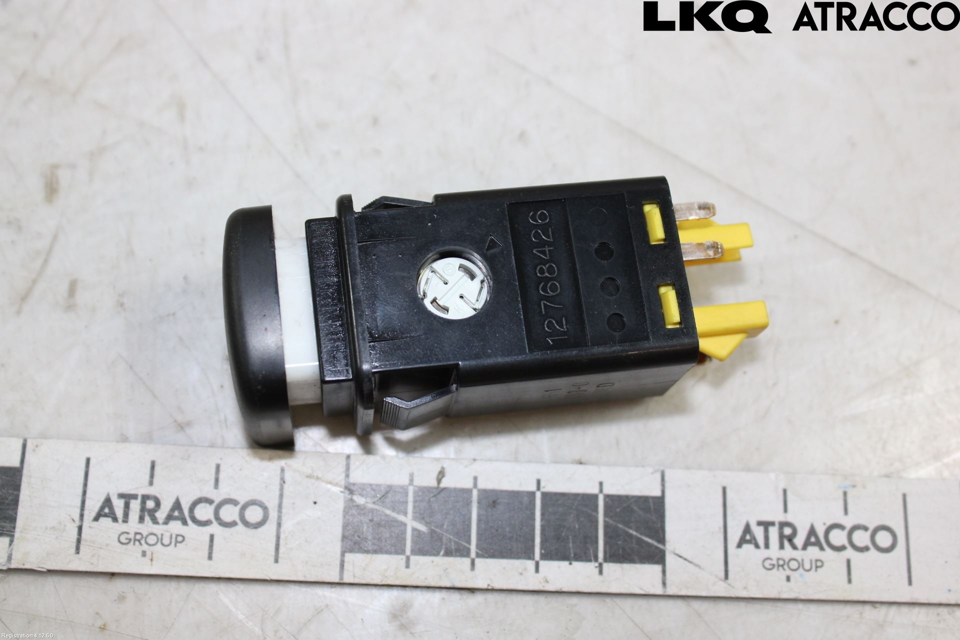 Saab 9-5     06-10 Strömställare Spegel