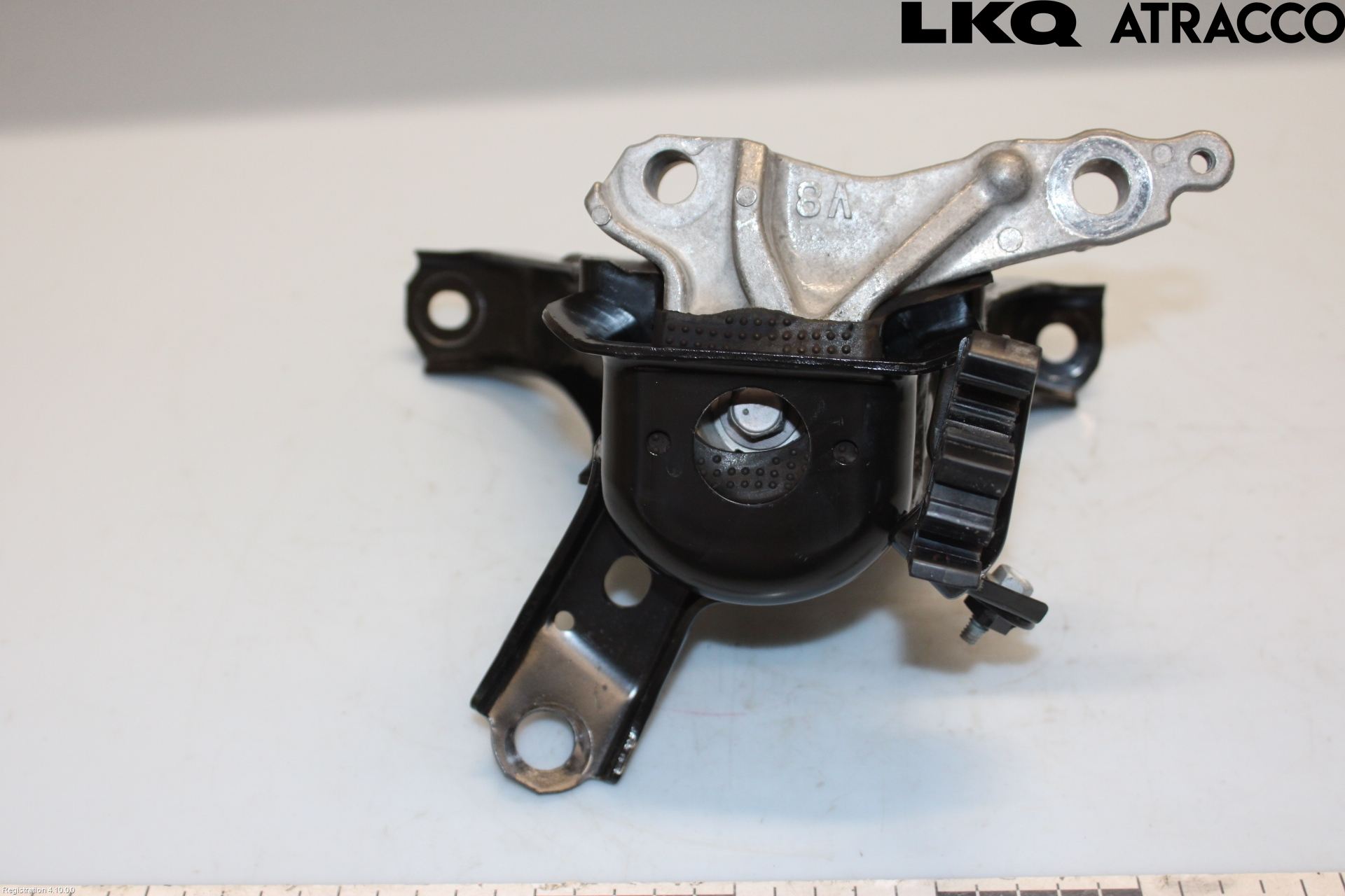 Toyota C-HR 24- Motorfäste