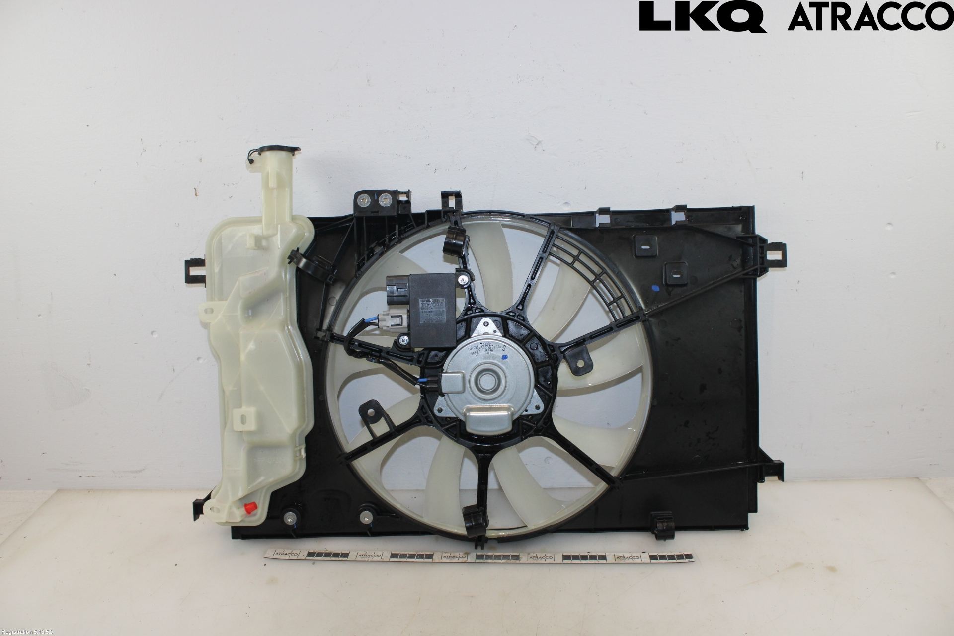Toyota YARIS XP21 20- Kylfläkt El