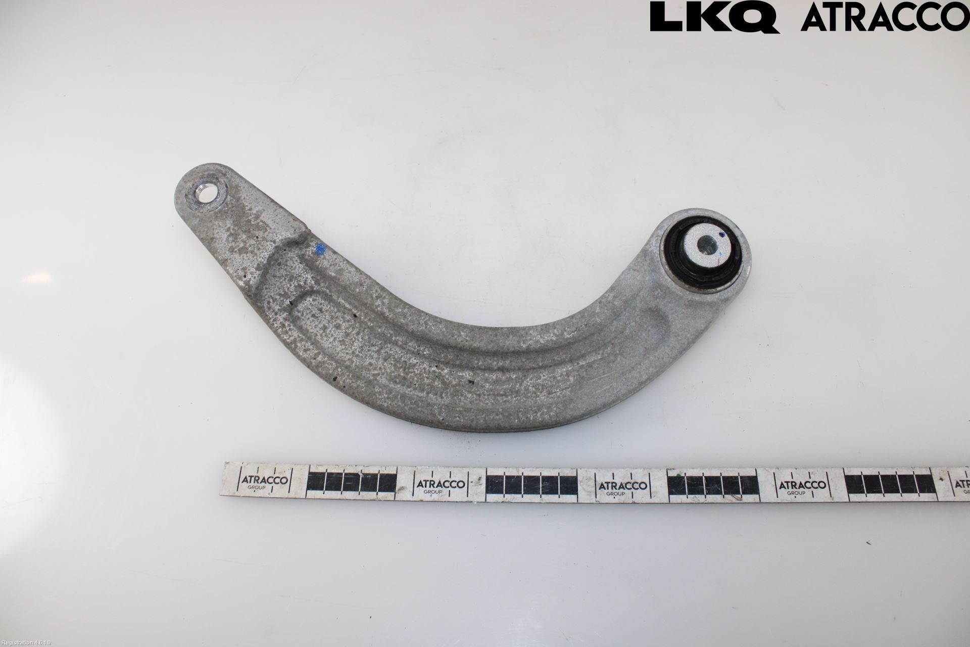 Audi Q4 E-TRON FZ 22- Bärarm Bak Övre Höger