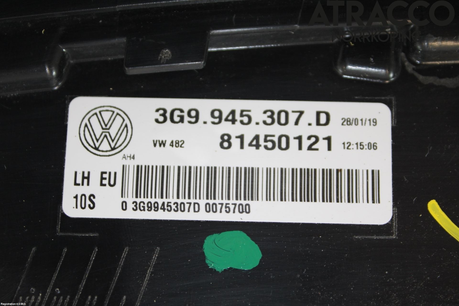 Volkswagen VW PASSAT 15-19 Bakljus Lucka Vä