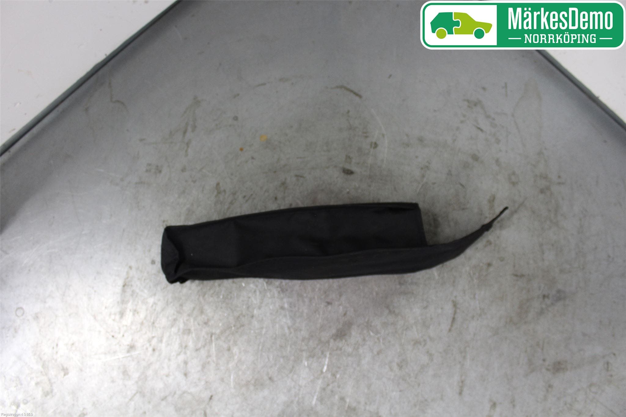 Volkswagen VW GOLF / E-GOLF VII 13-20 Verktygsfack-Förvaring