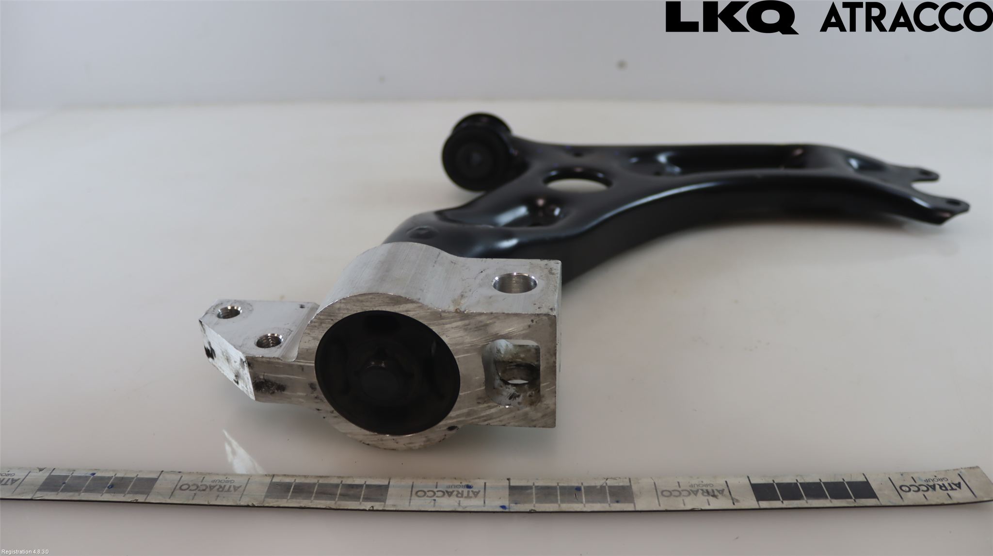 Volkswagen VW GOLF V 04-09 Bärarm Fram Undre Hö