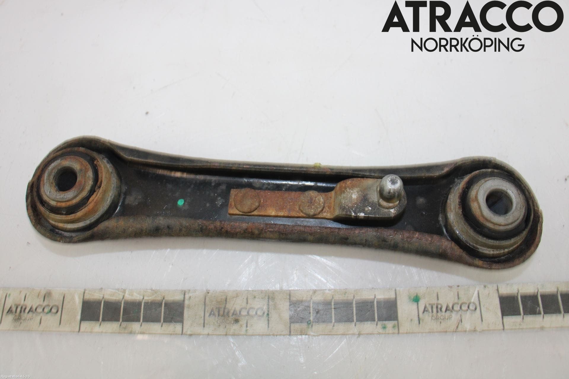 Volvo V70 08-13 Momentstag Bak