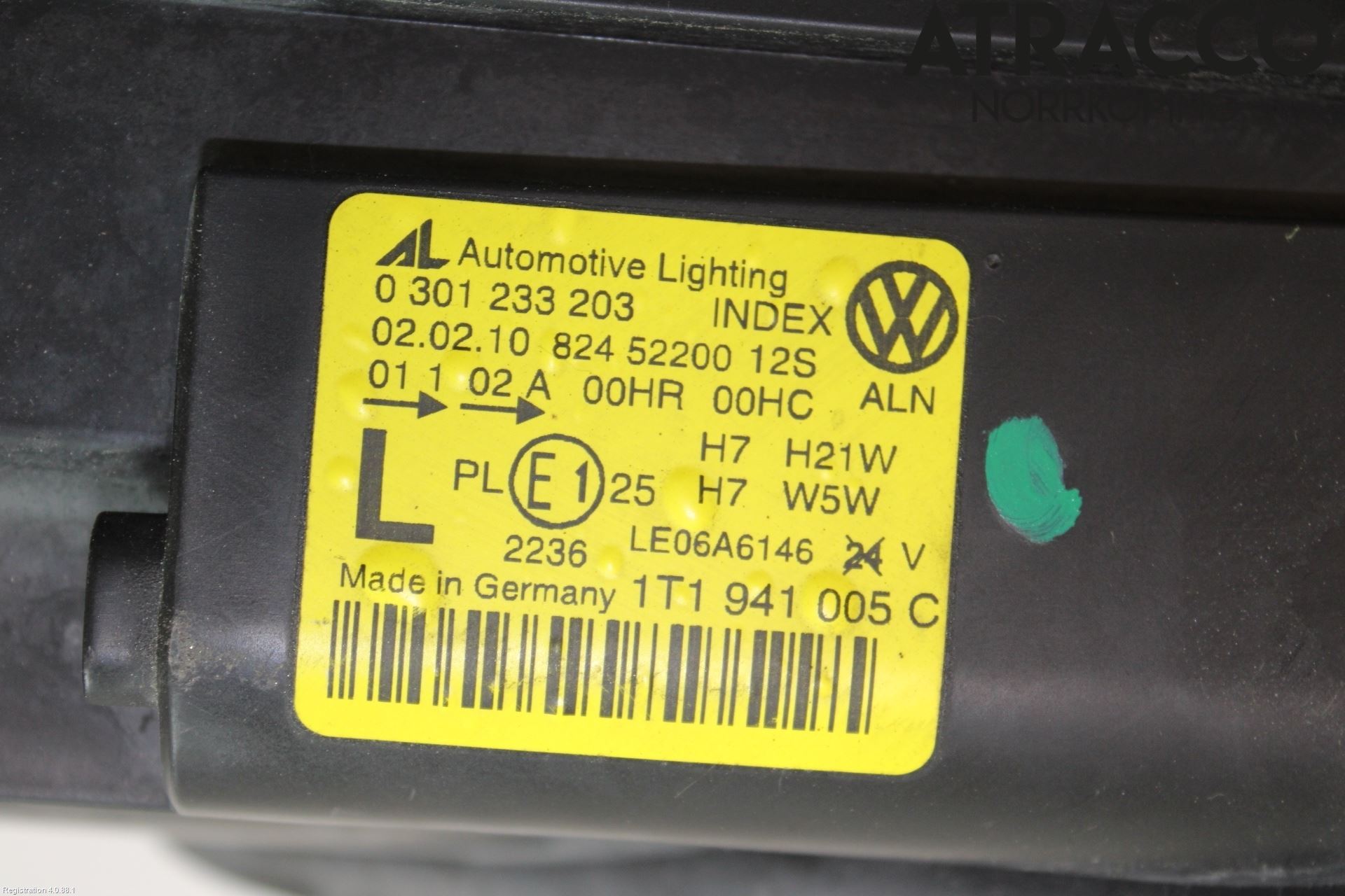 Volkswagen VW TOURAN 03-10 Strålkastare Vänster