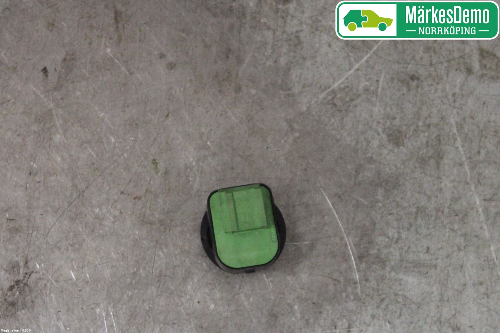 Volkswagen VW UP! / E-UP! Strömställare Spegel