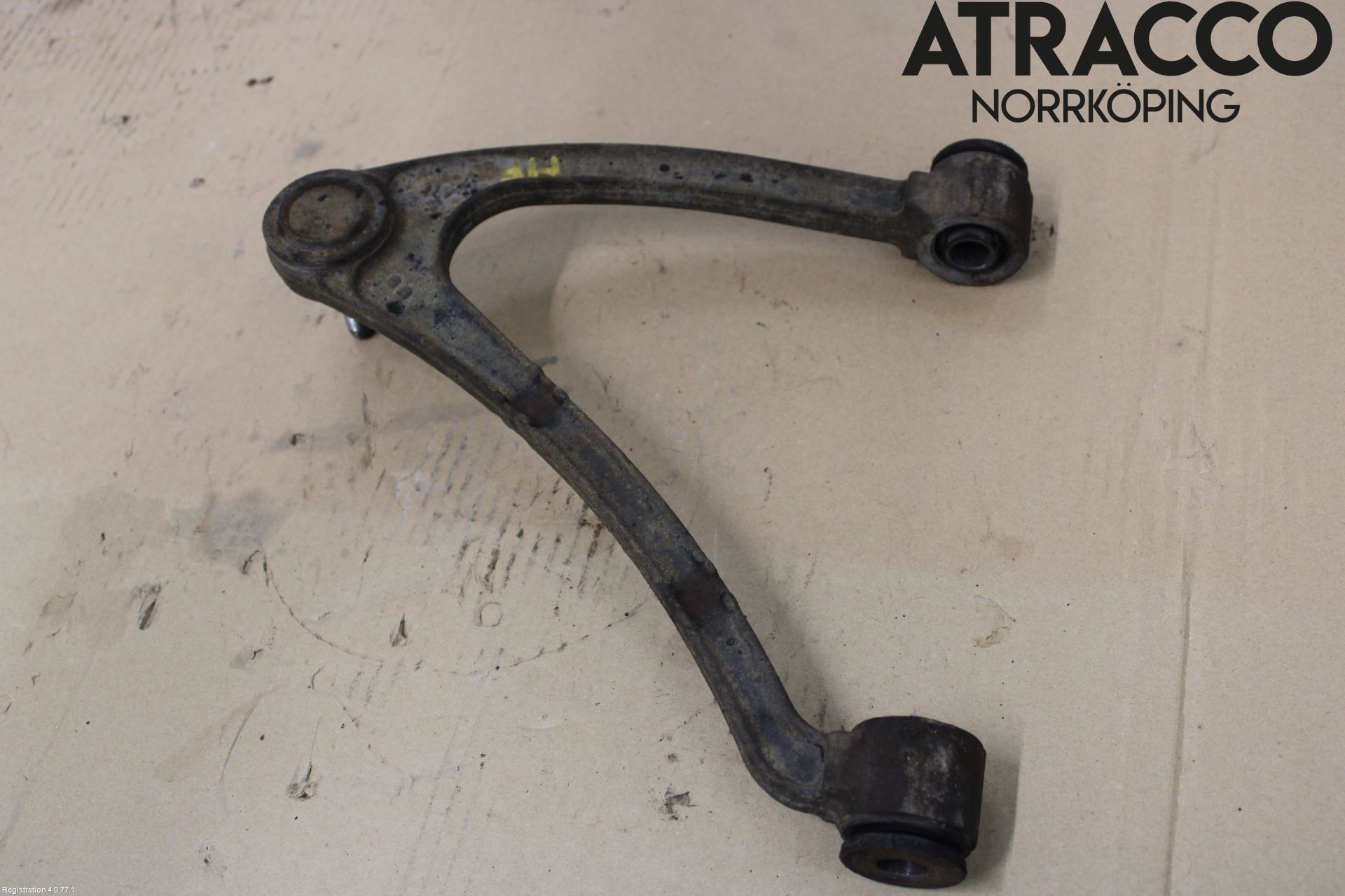 Jaguar XJ X308        98-02 Bärarm Fram Övre Hö