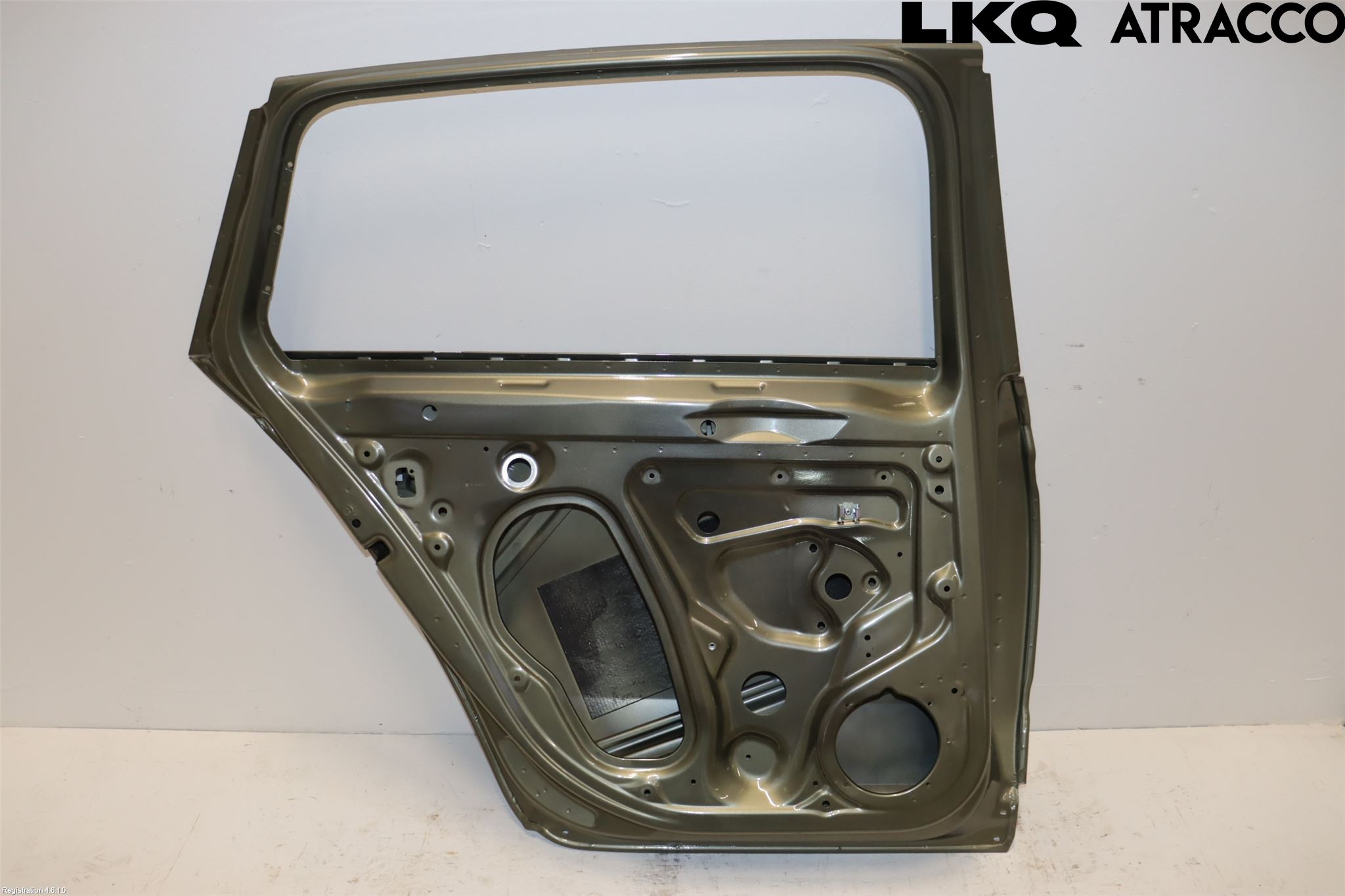 Skoda SUPERB 16-24 Dörr Bak Vänster