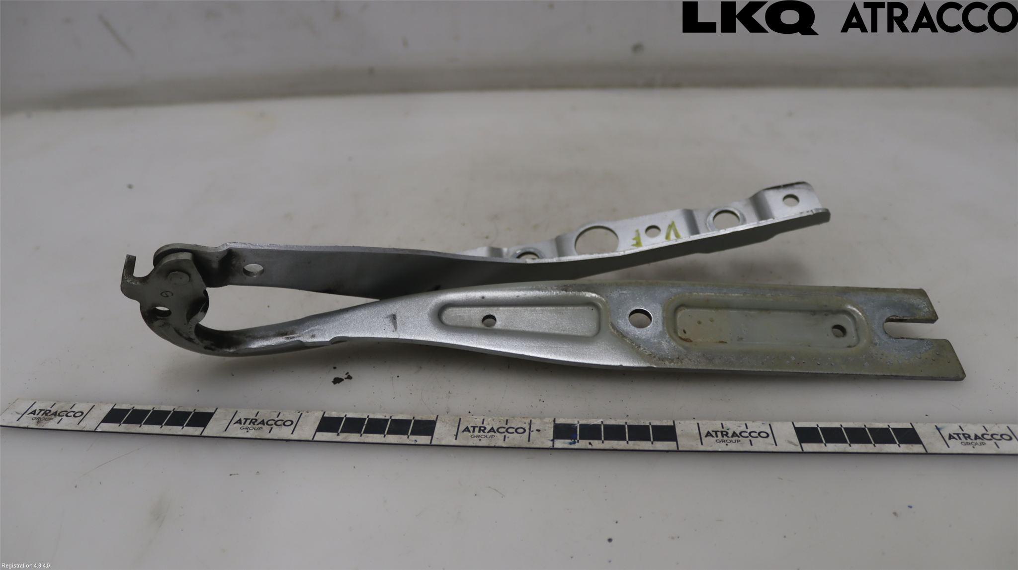 Peugeot 407 Huvgångjärn